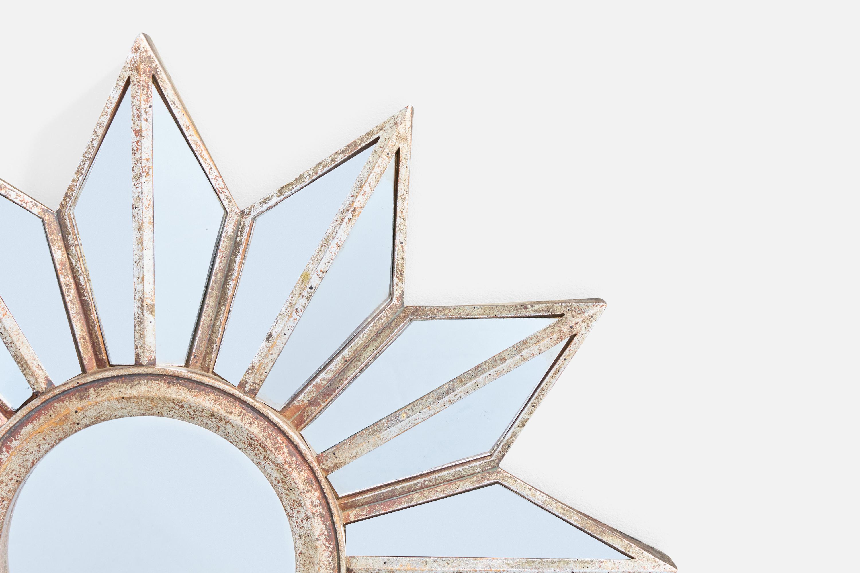 Specchio da parete di design francese, metallo, Francia, anni '1960 In condizioni discrete in vendita a High Point, NC