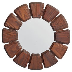 Französischer Designer, Wandspiegel, Kiefer, Frankreich, 1960er Jahre Französischer Designer, Wandspiegel, Kiefer, Frankreich, 1960er Jahre