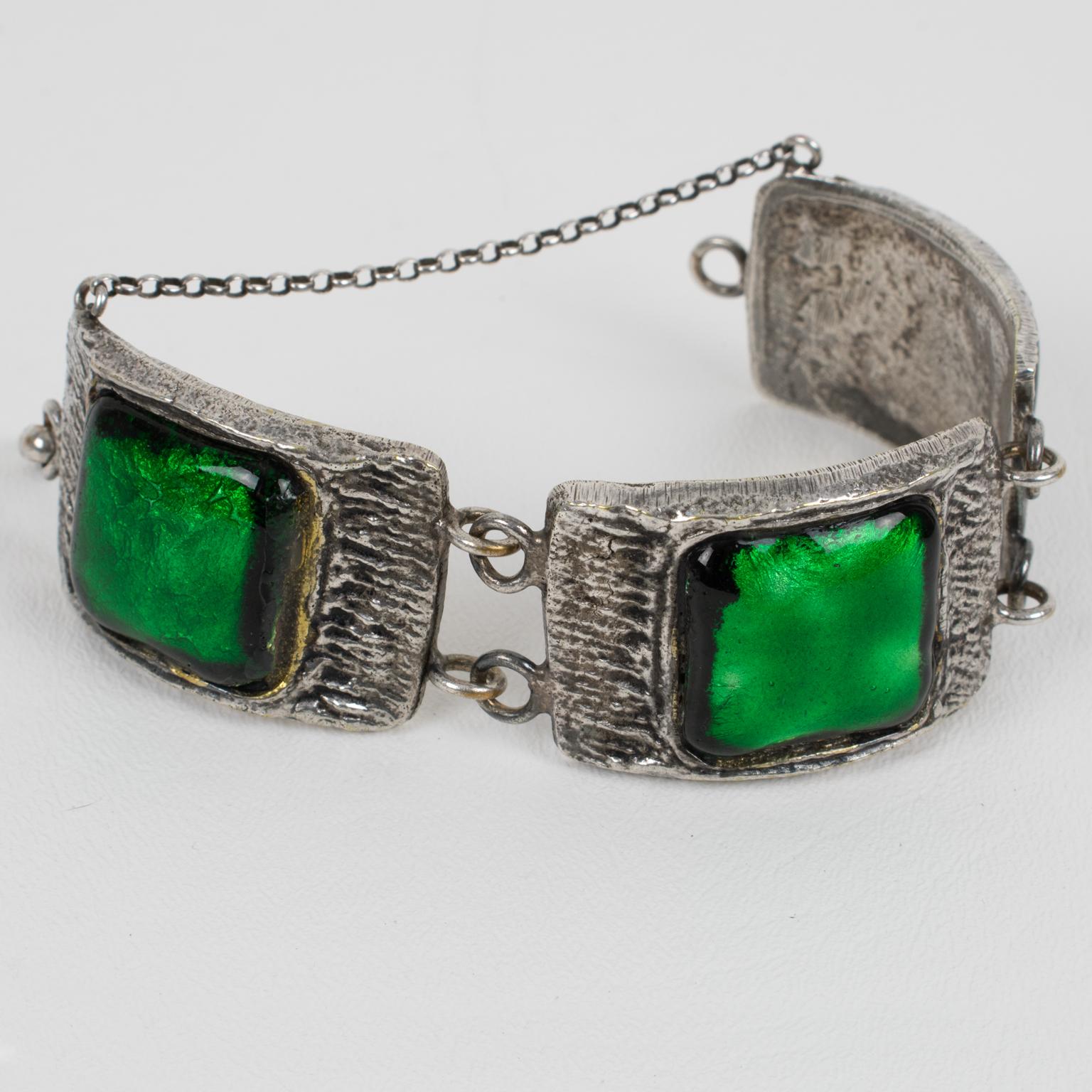 Modernist French Designer Willy Silvered Bronze and Green Glass Link Bracelet, 1950s For Sale