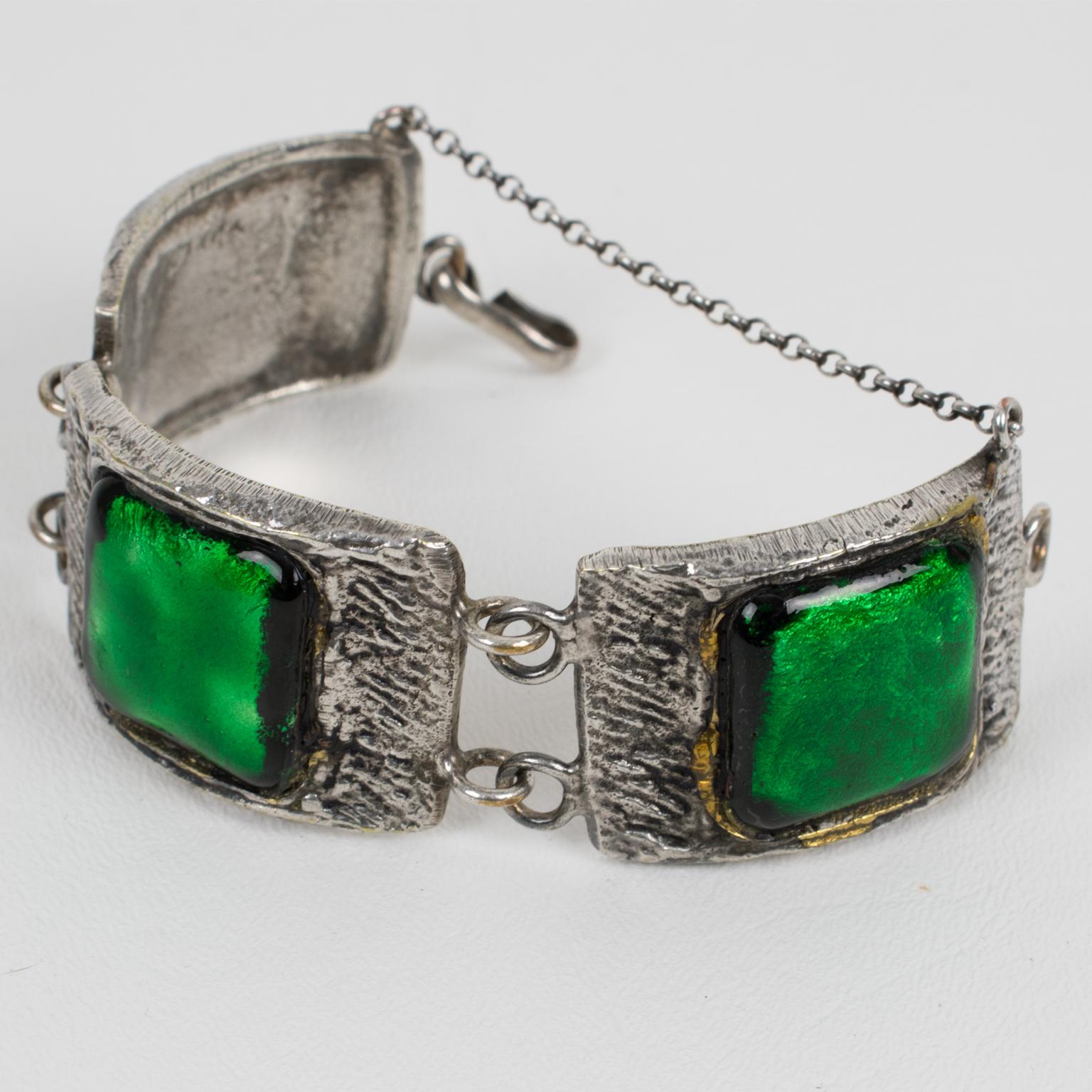 French Designer Willy Silvered Bronze and Green Glass Link Bracelet, 1950s In Good Condition For Sale In Atlanta, GA
