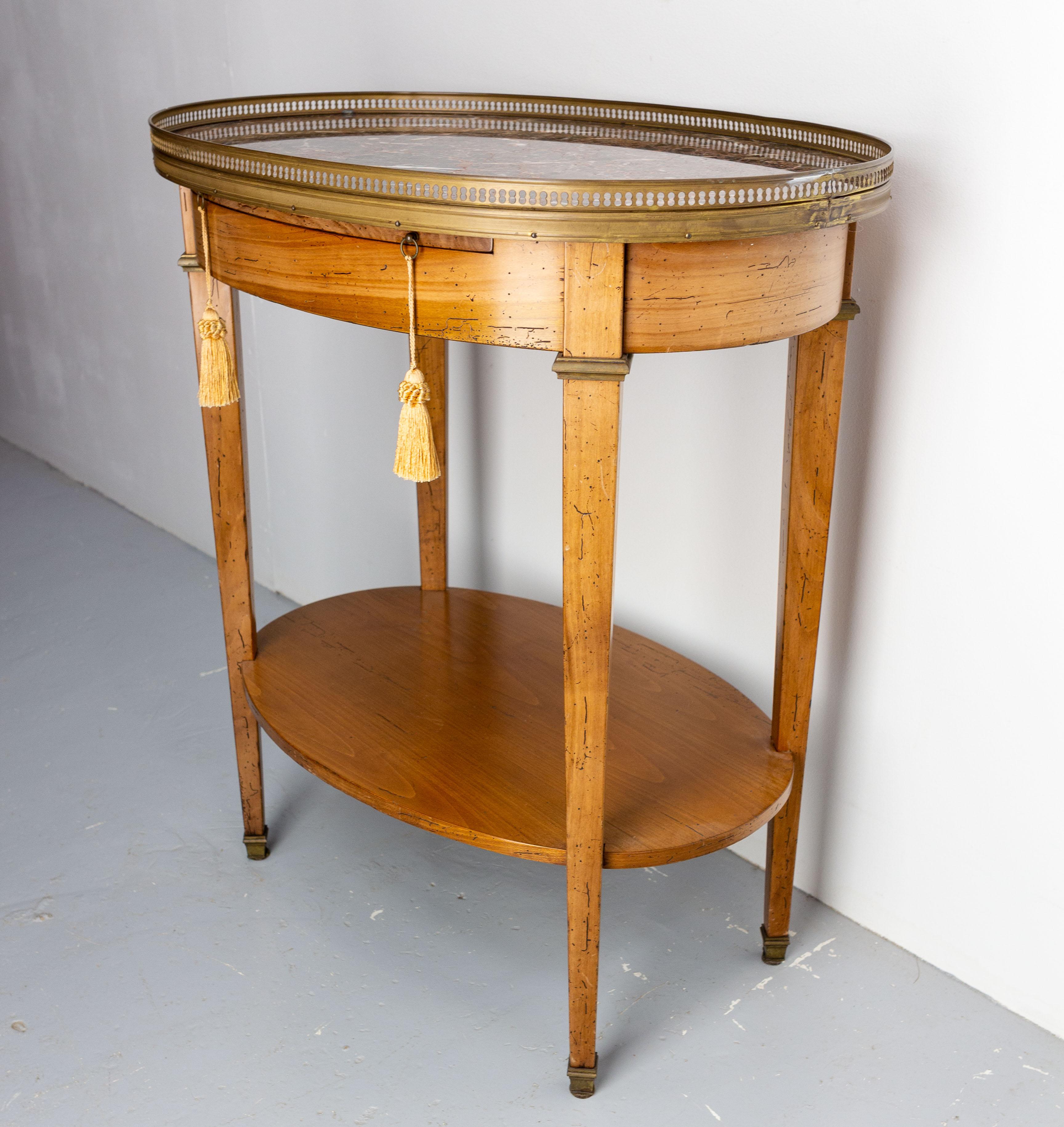 French Desserte Side Table Marble Top, Brass & Cherrywood Louis XVI st., c 1980 In Good Condition In Labrit, Landes