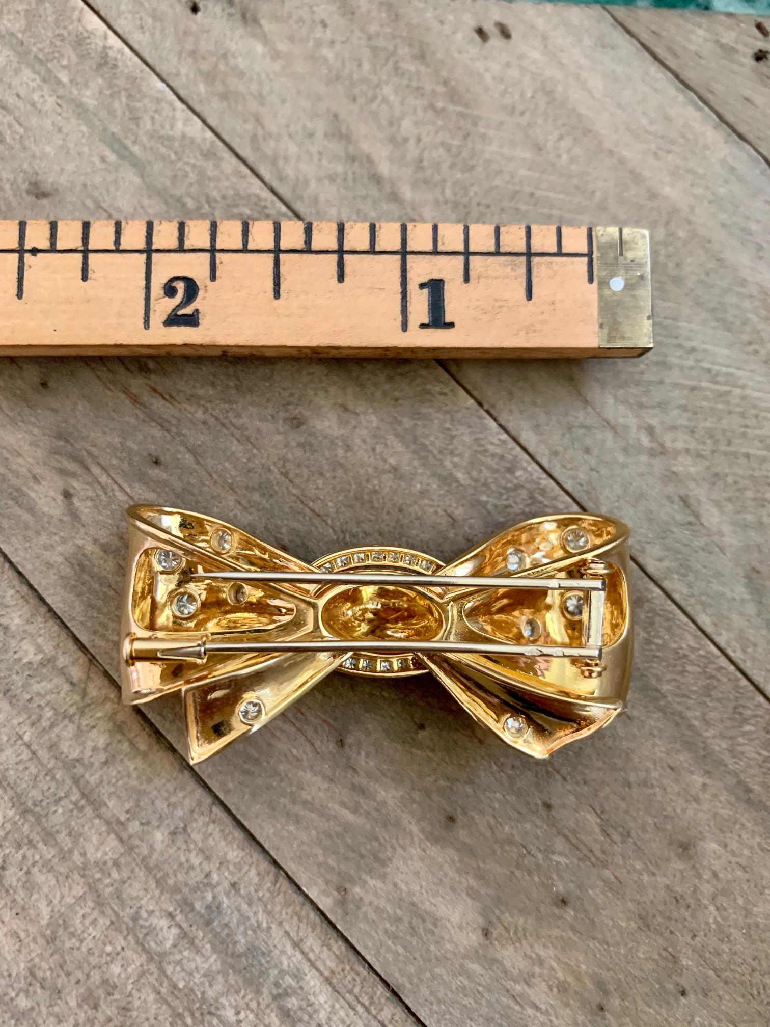 French Diamond 18 Karat Gold Ribbon Bow Fur Clip Brooch Pin 1