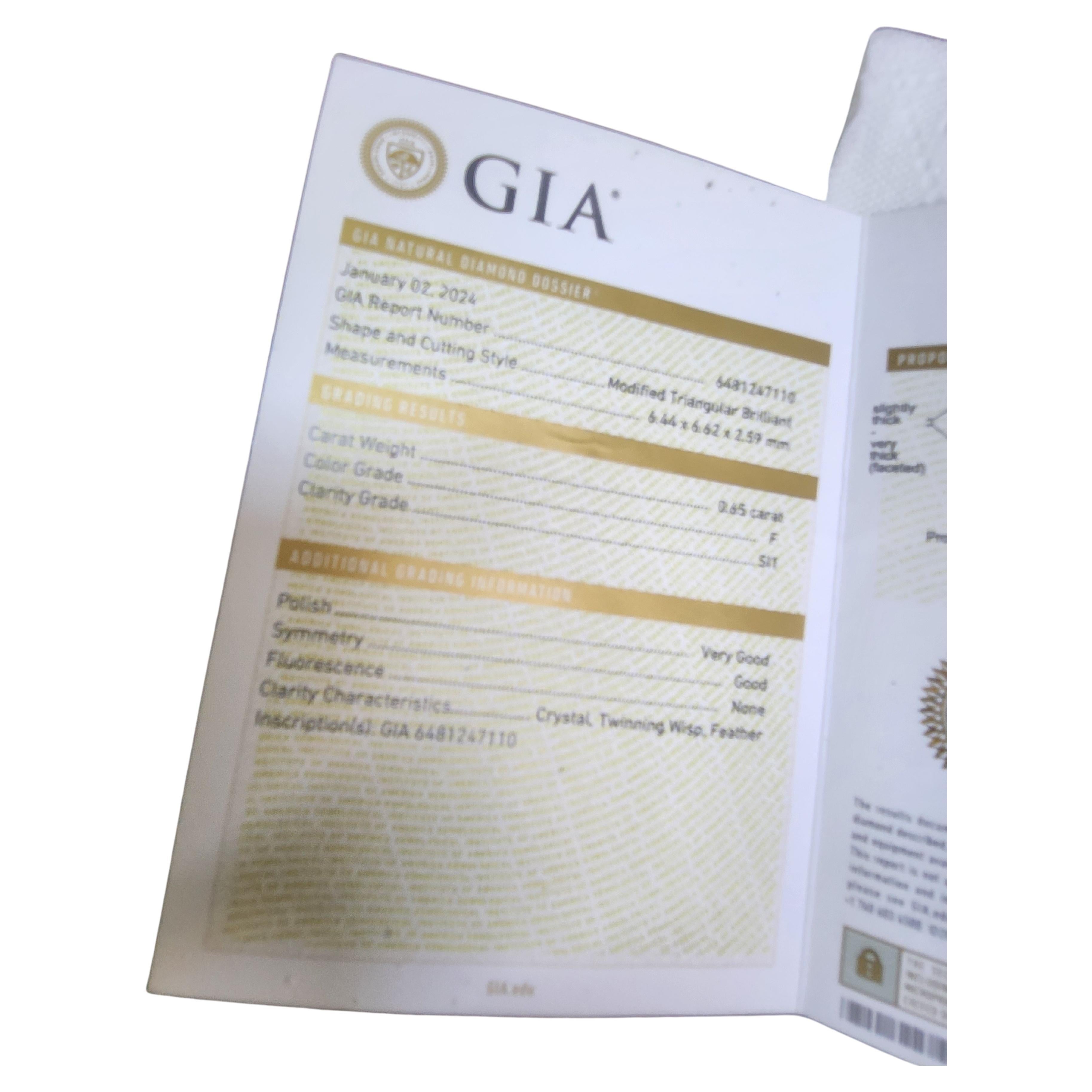 Pendentif français en or avec diamant et opale certifiés GIA en vente 1