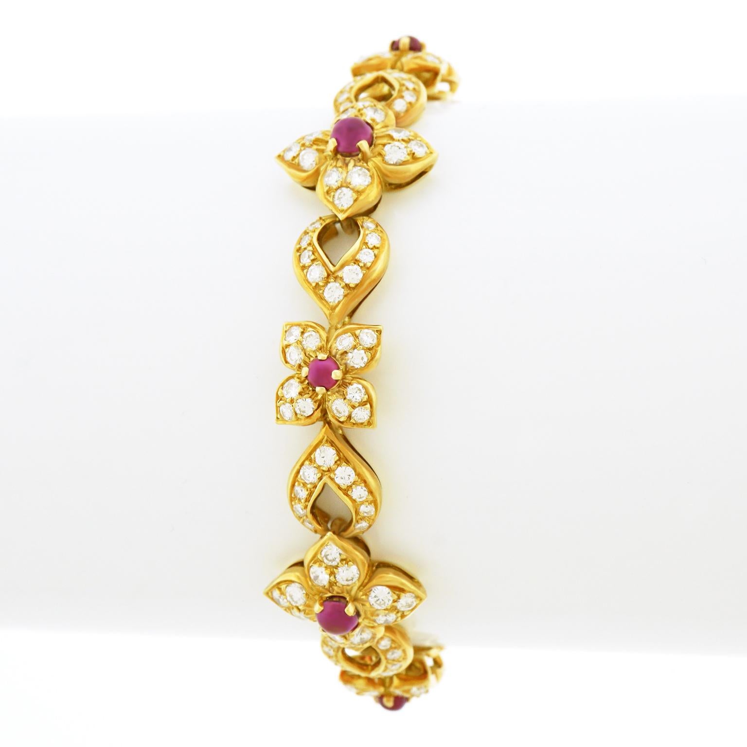 French Diamond and Ruby=-set Gold Bracelet In Excellent Condition In Litchfield, CT