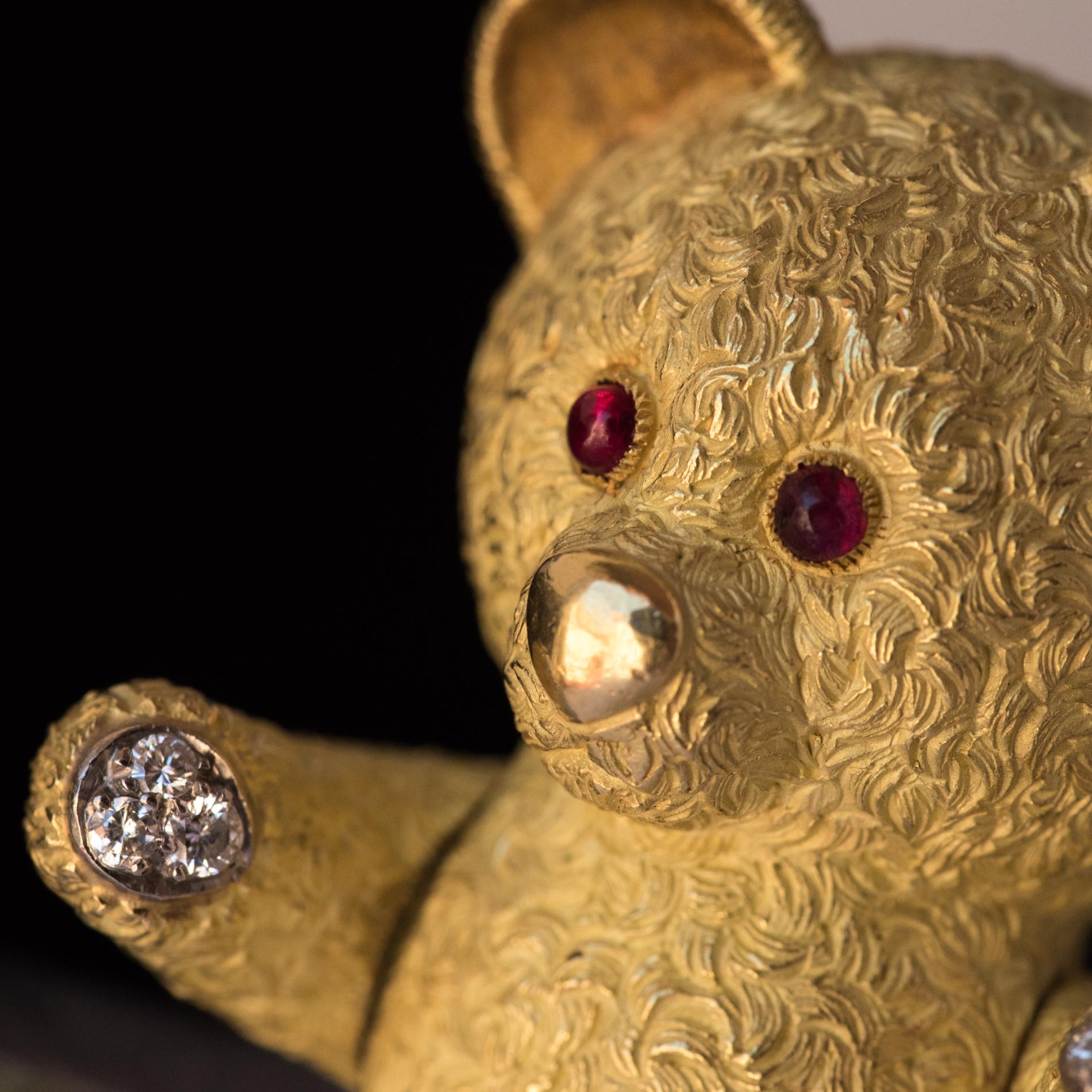 French Diamond Gold Bear Brooch In New Condition In Poitiers, FR