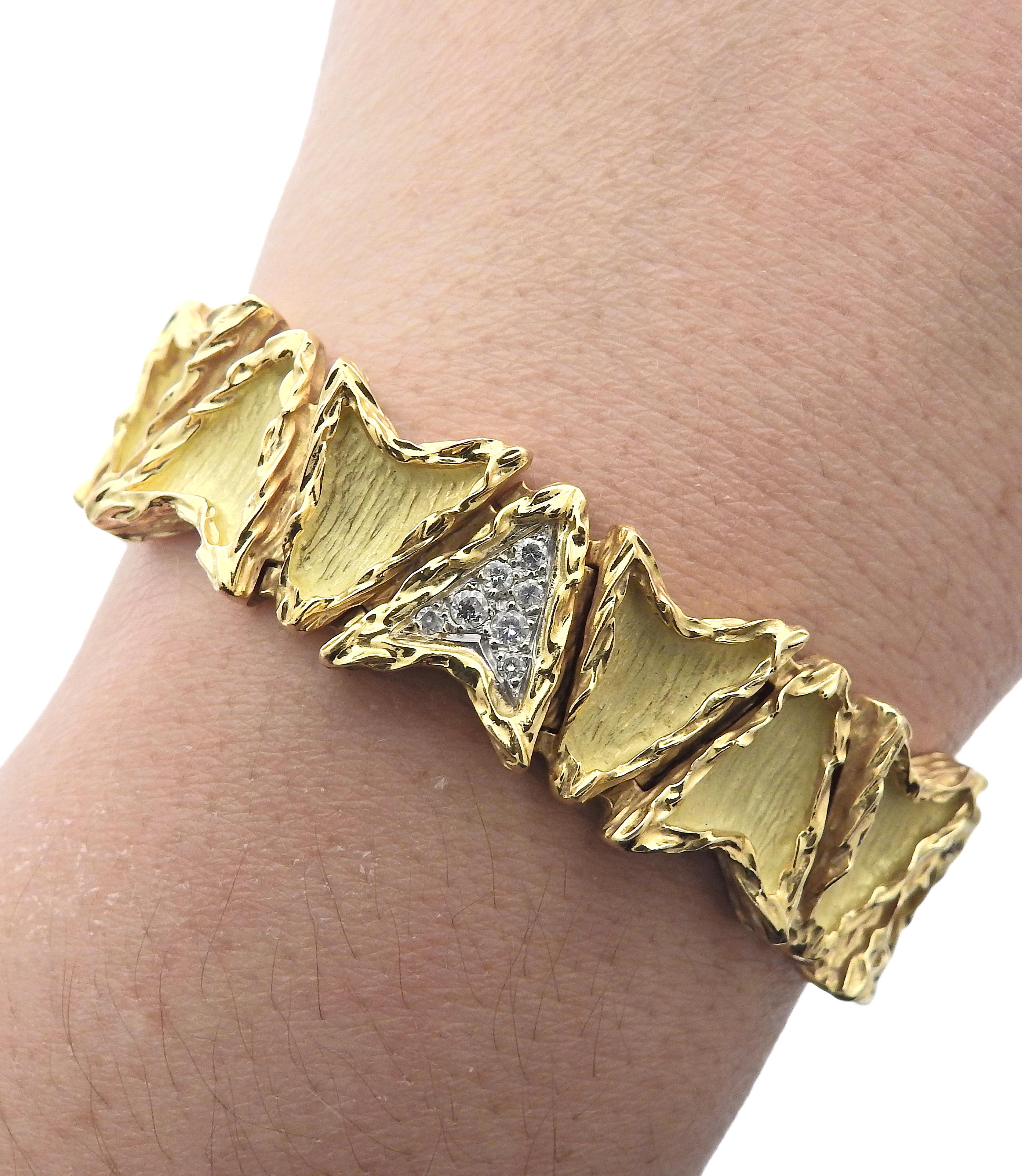 French Diamond Gold Bracelet In Excellent Condition For Sale In Lambertville, NJ