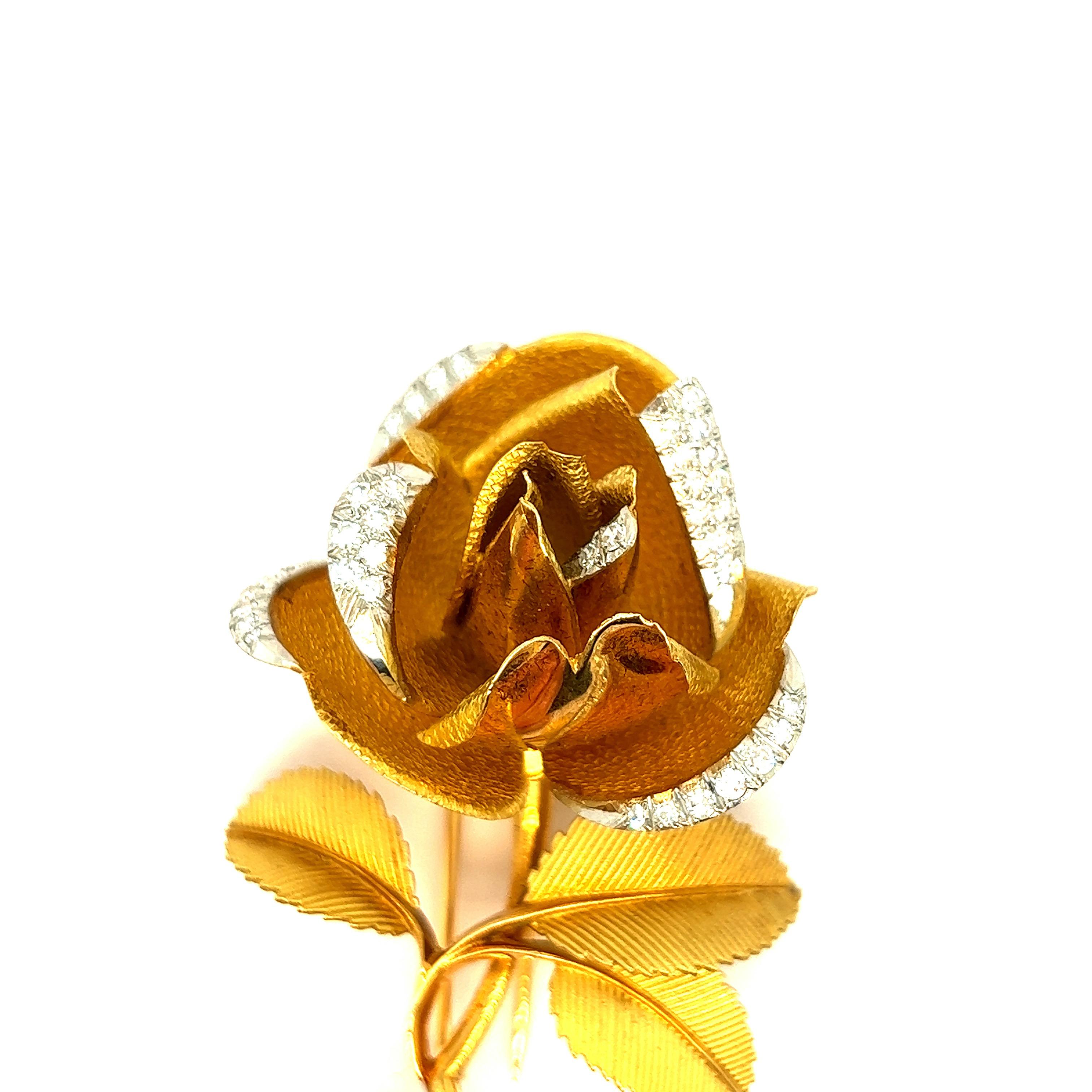 Round Cut French Diamond Gold Rose Brooch For Sale