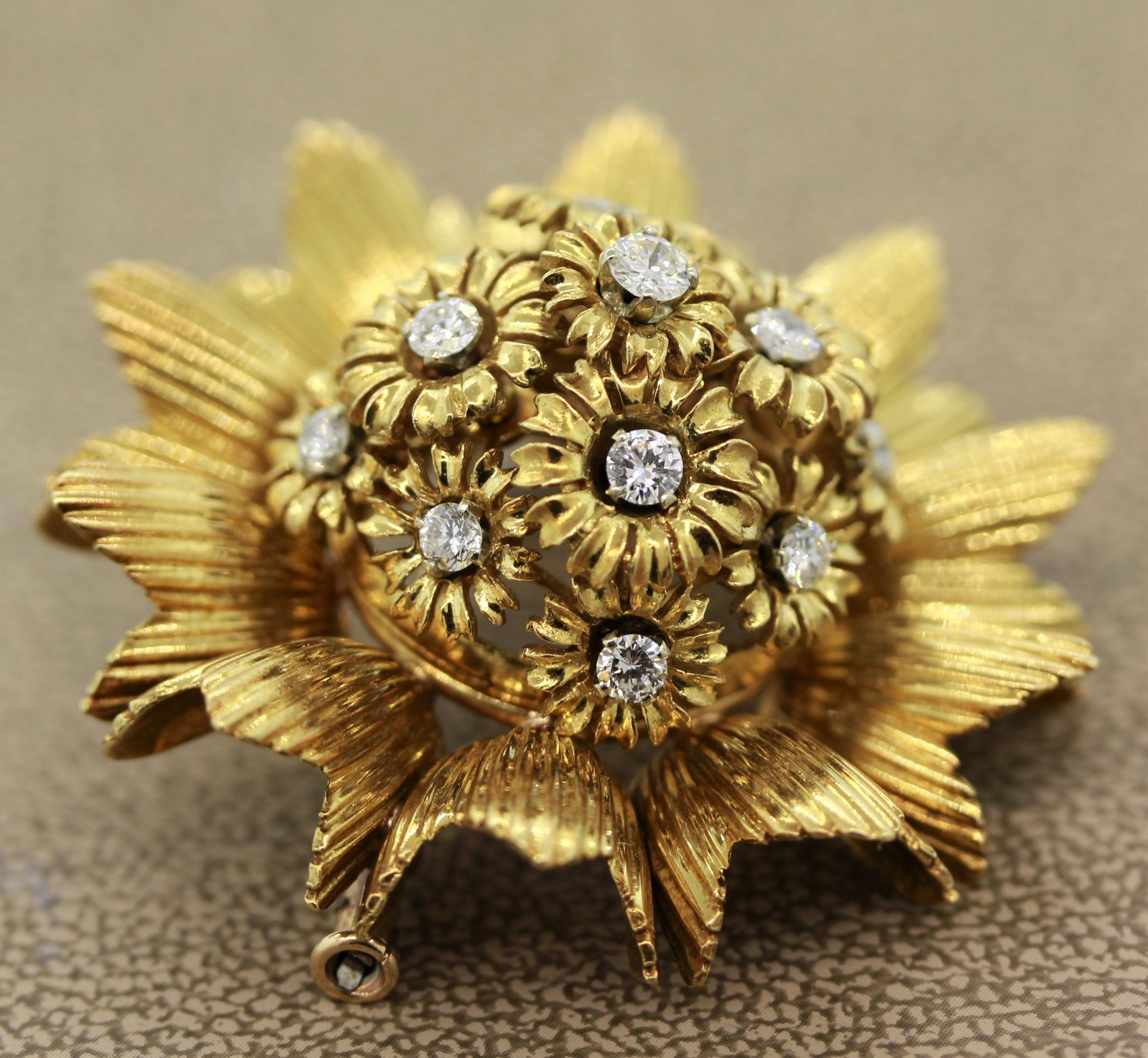 Round Cut French Diamond Gold Sunflower Brooch For Sale