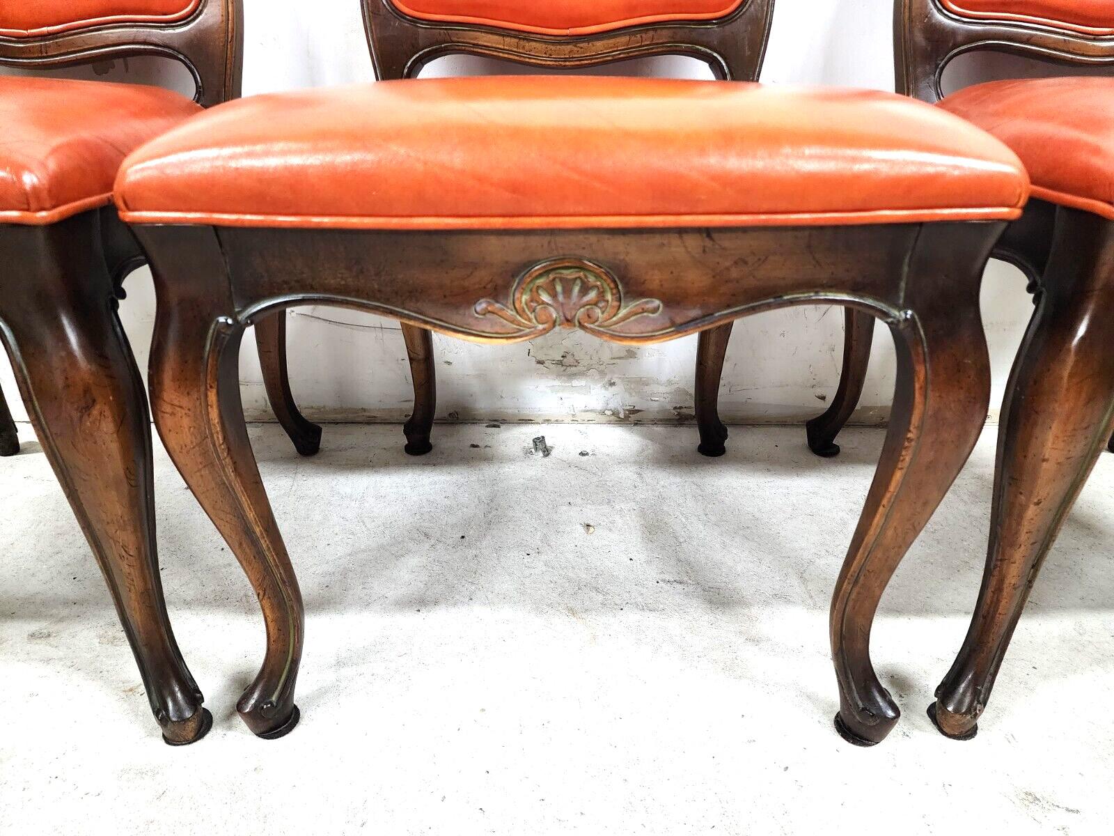 Fin du 20e siècle Chaises de salle à manger françaises Chambly Vintage en cuir par HICKORY CHAIR Co en vente