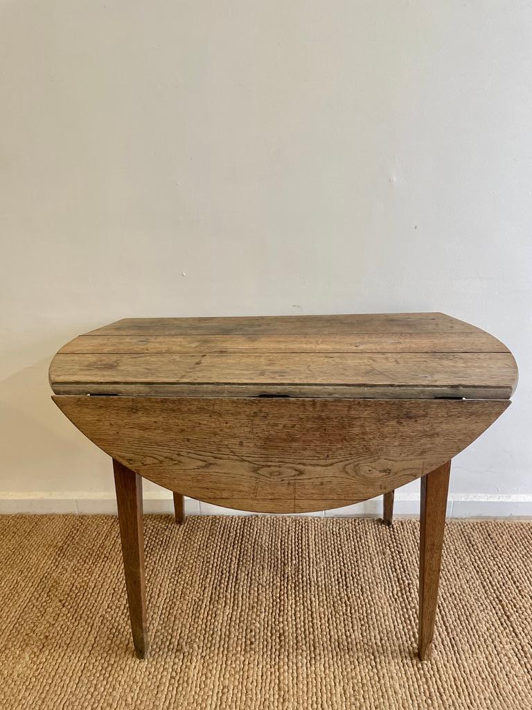 French Provincial French dining Table, Mid 20th Century For Sale
