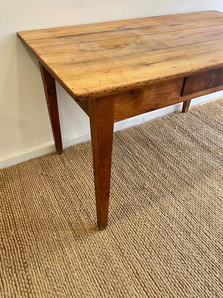 French dining Table, Mid 20th Century In Good Condition For Sale In L'AMETLLA DE MAR, ES
