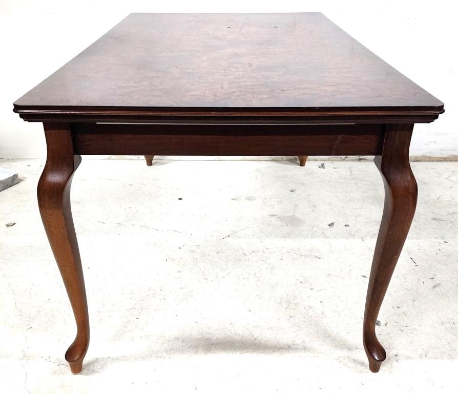 Mesa de Comedor Francesa Arce Birdseye Alto Brillo Extensible en venta 3
