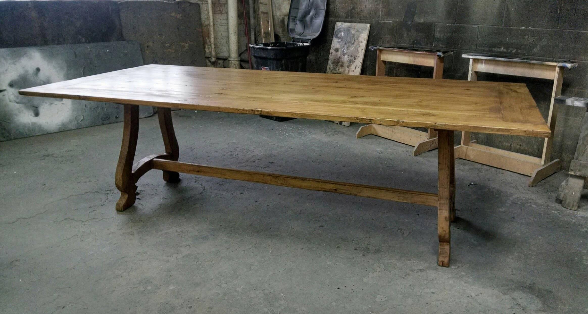 French Provincial French Dining Table in Antique Pine For Sale