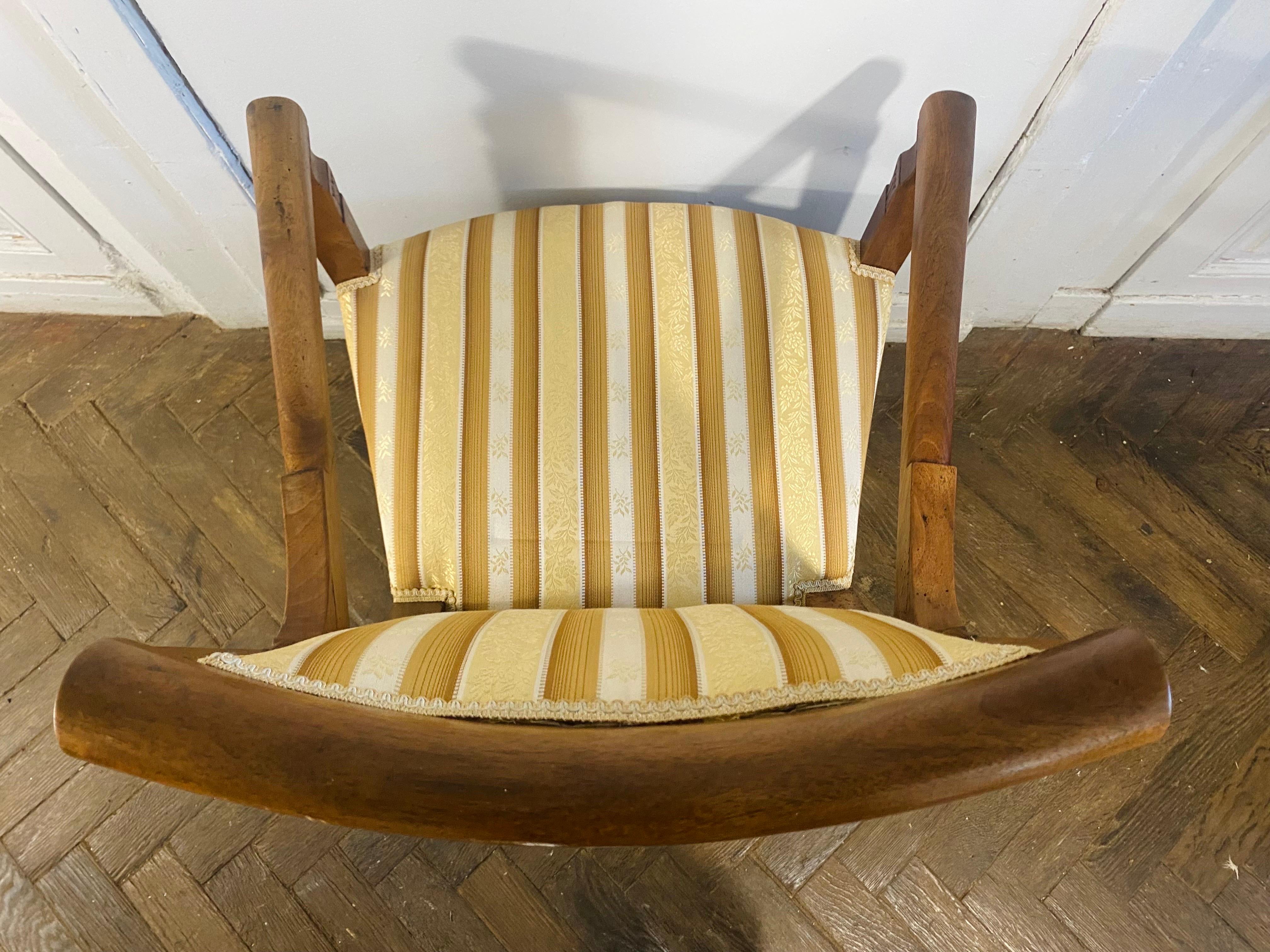 Französischer Directoire-Sessel aus Buche mit Gold- und Weißpolsterung, Frankreich 19. Jahrhundert  im Angebot 13