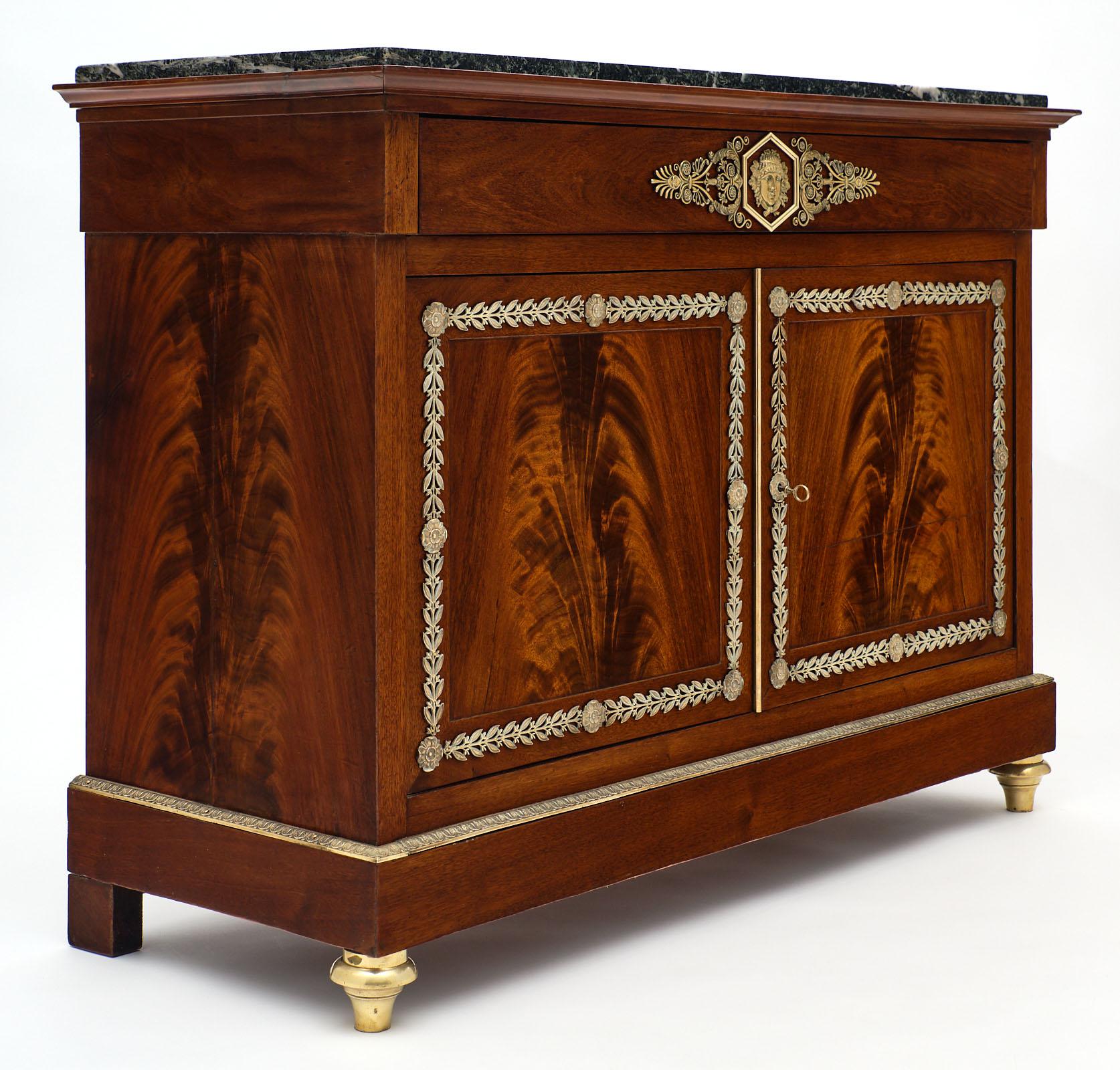 A superb antique French Directoire buffet in the manner of Jacob-Desmalter; the “ebeniste