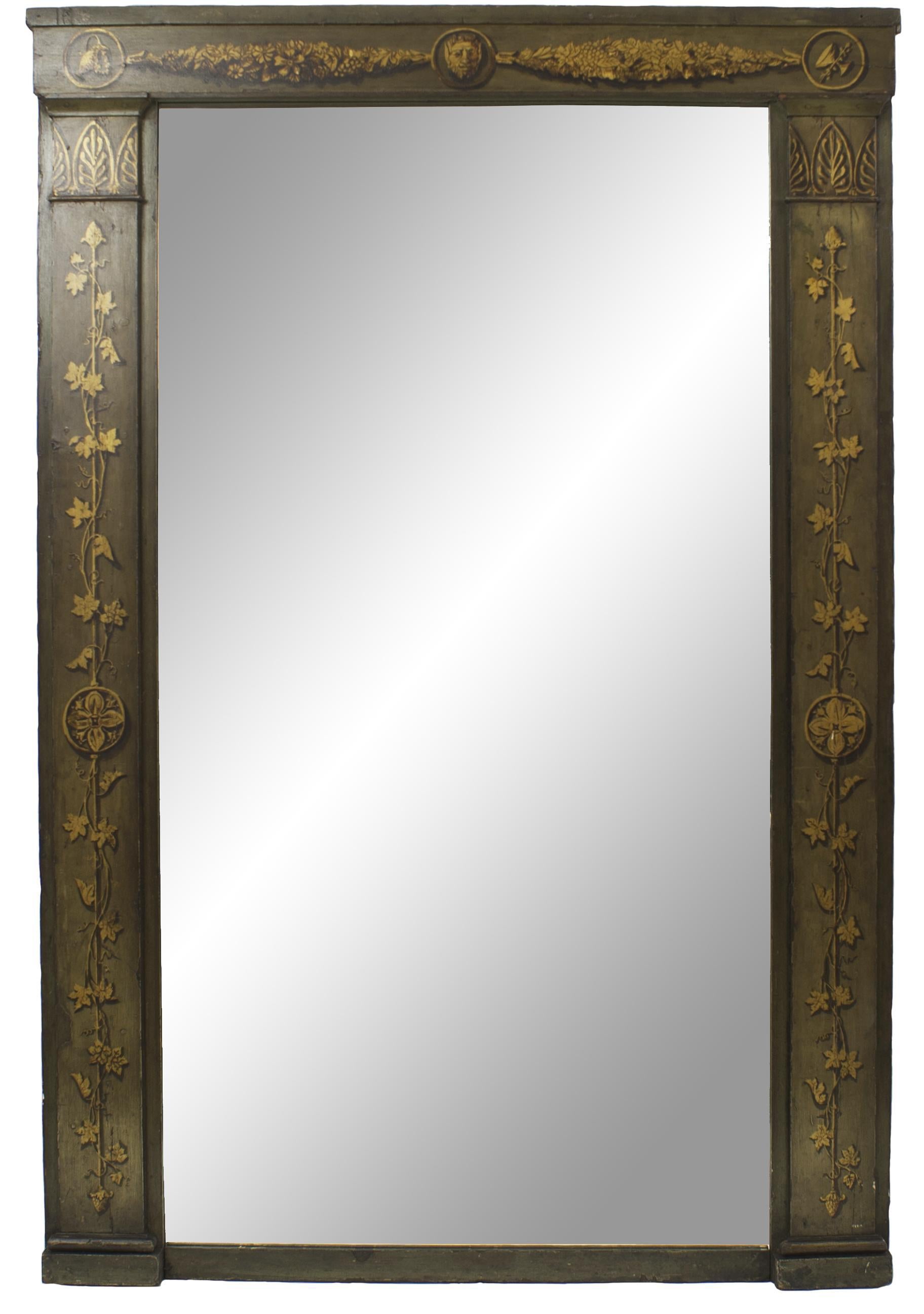 Français Trumeau / miroir mural Directoire français vert foncé et doré à motif de vigne peint en vente
