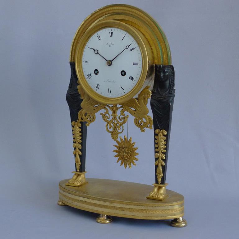 French Directoire Egyptian Style Mantel Clock Signed Leclerc In Good Condition For Sale In London, GB