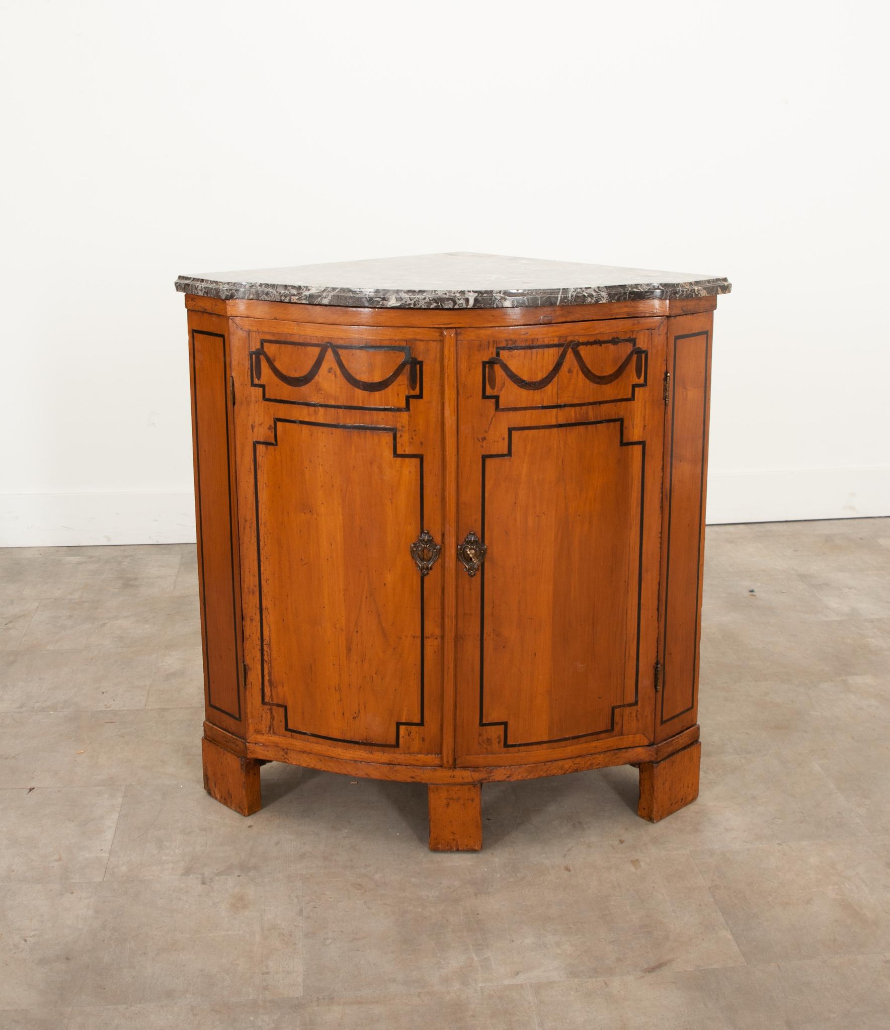 French Directoire Fruitwood Corner Cabinet with Inlay For Sale 6