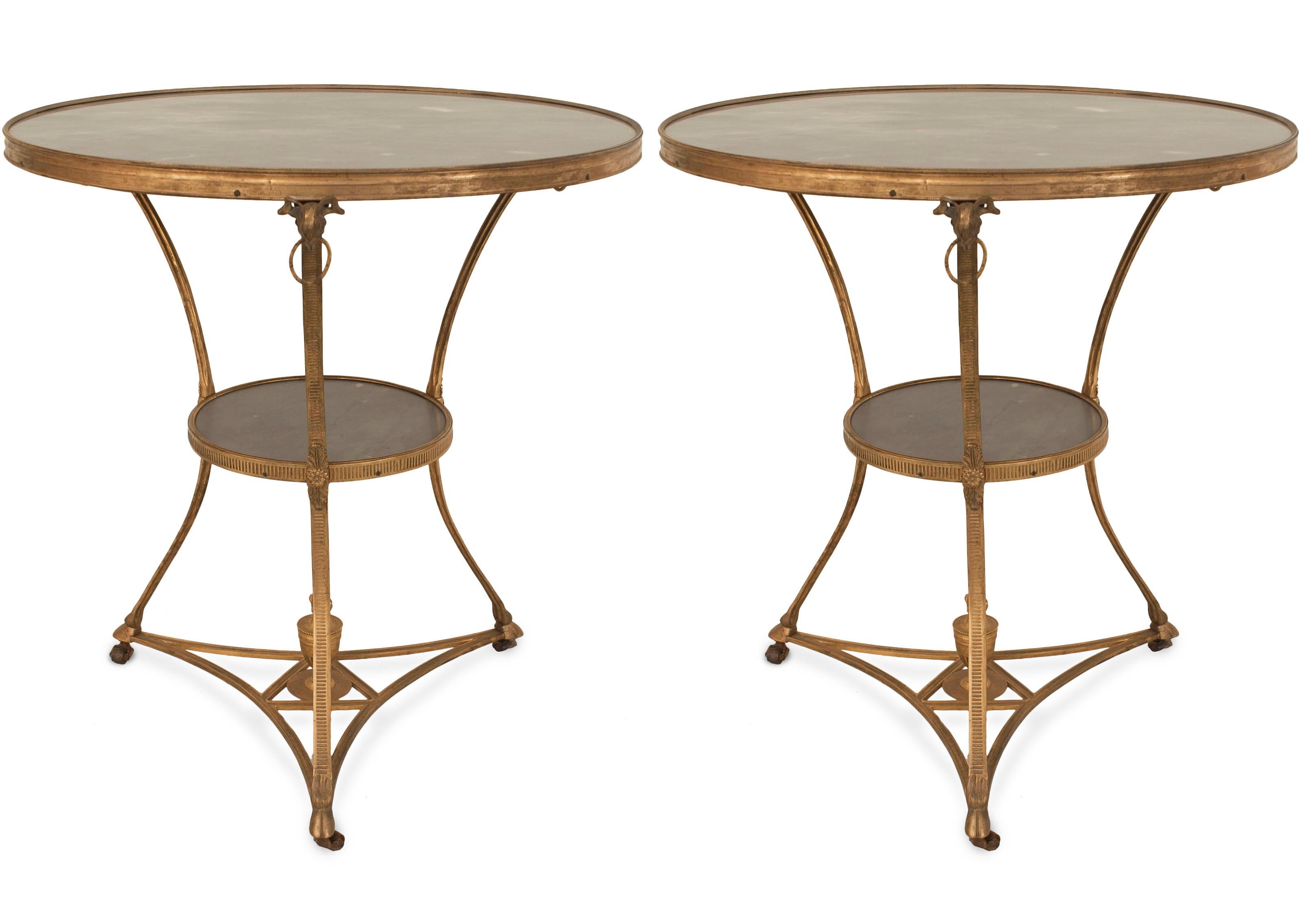 20ième siècle Tables d'appoint en marbre et dorures Directoire en vente