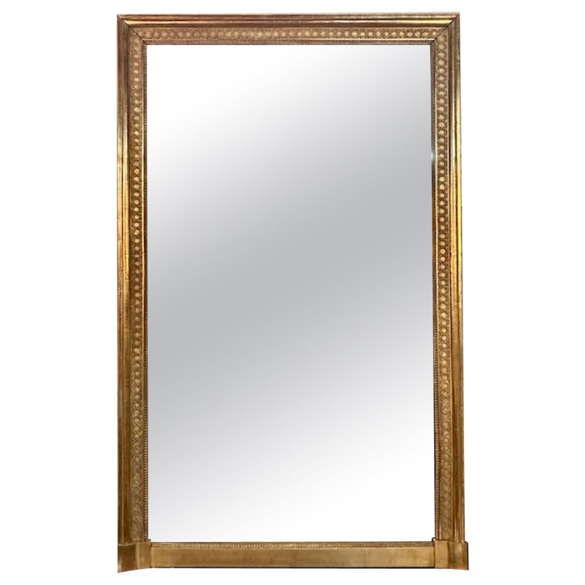 Espejo de madera dorada "Directoire" francés en venta