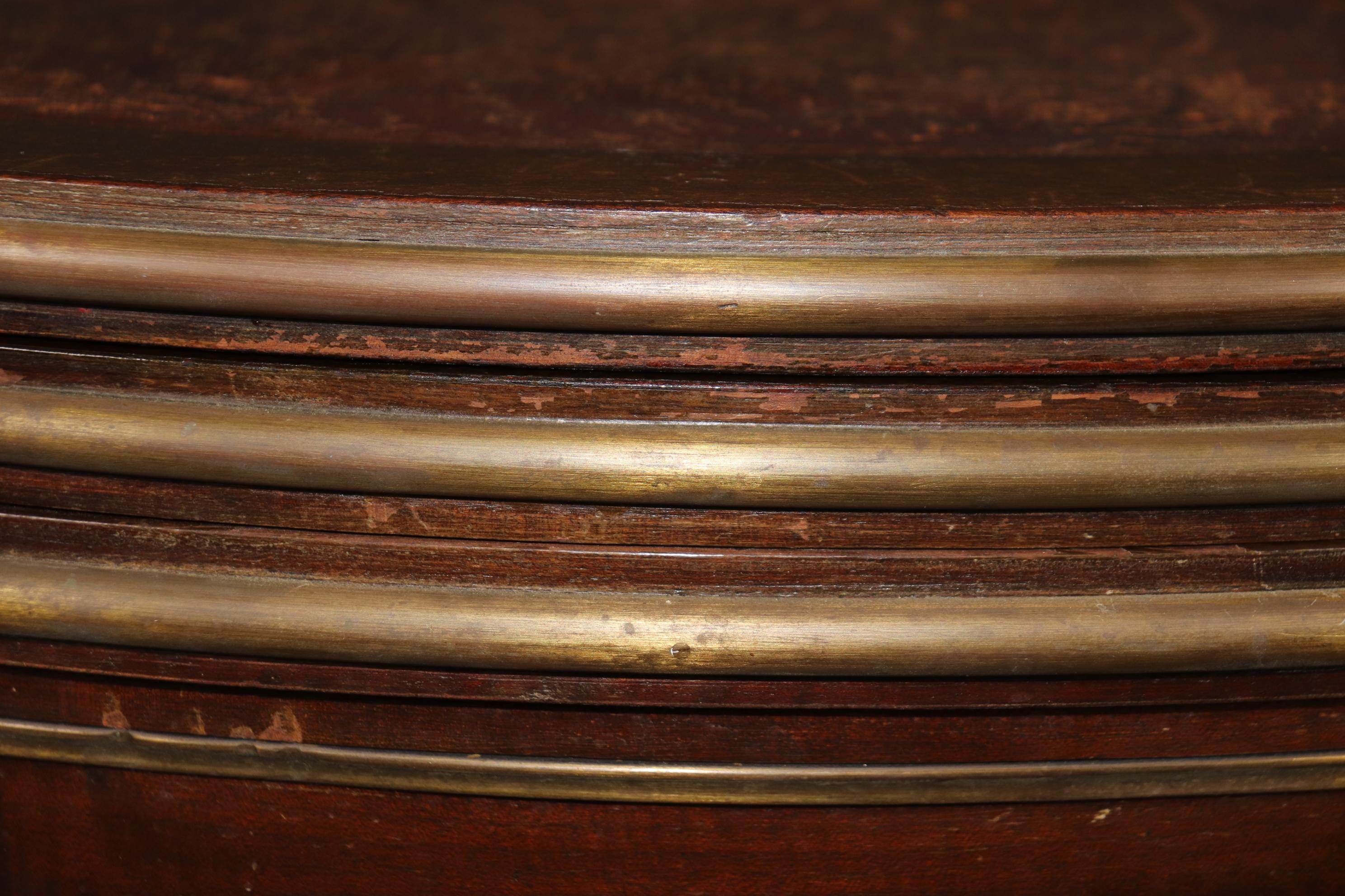 Directoire français de style Louis XVI  Table de jeu à plateau rabattable en vente 11