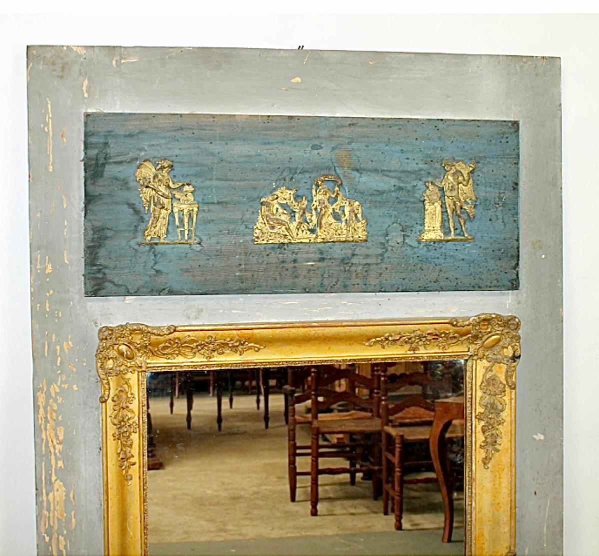 XIXe siècle Miroir Trumeau en bois doré et peint Directoire en vente