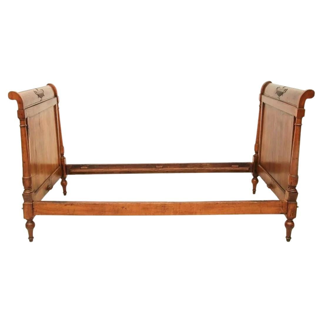 French Directoire Period Daybed, Circa 1800