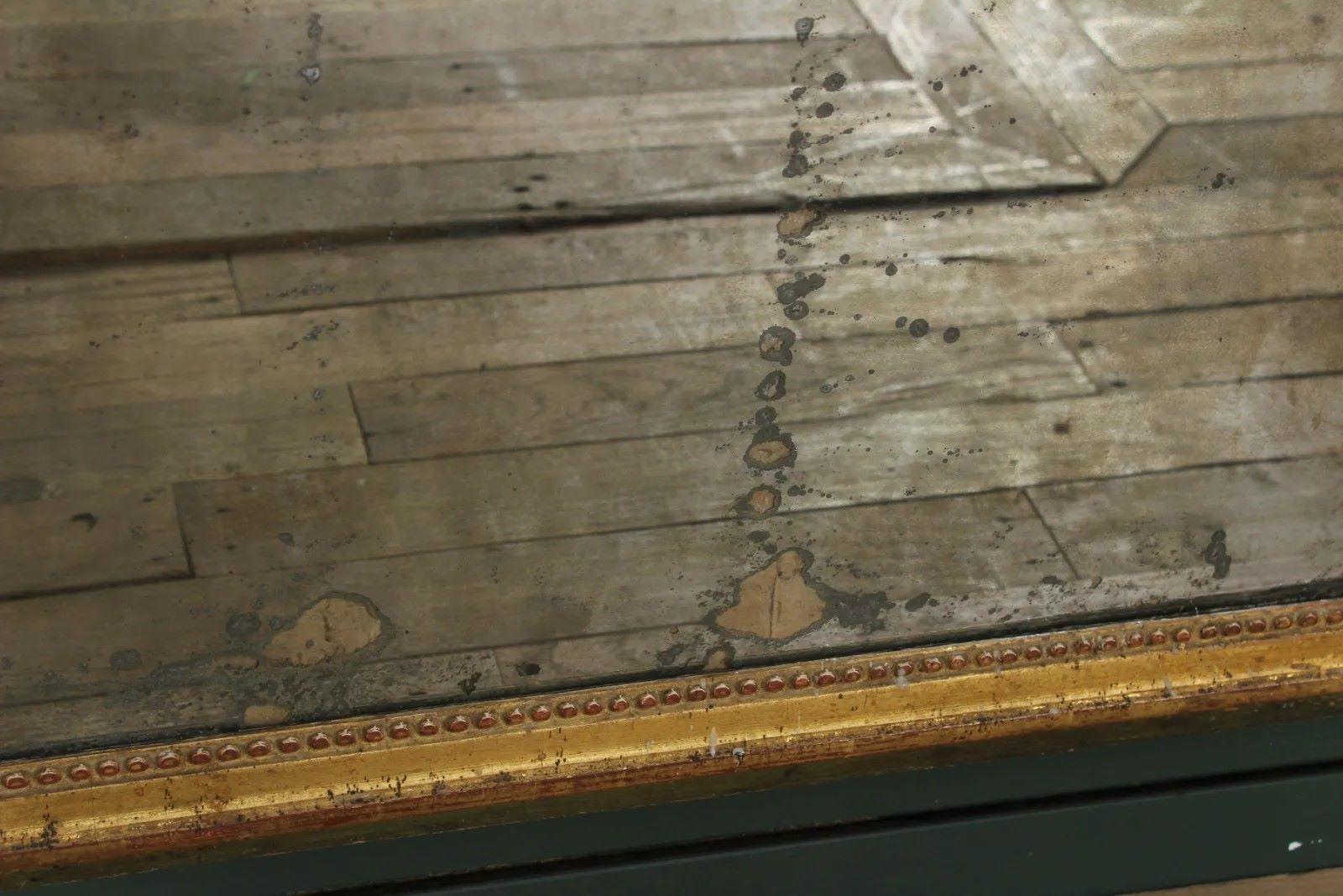 Französischer Trumeau-Spiegel aus der französischen Directoire-Periode, Innenszene, um 1800 im Angebot 3