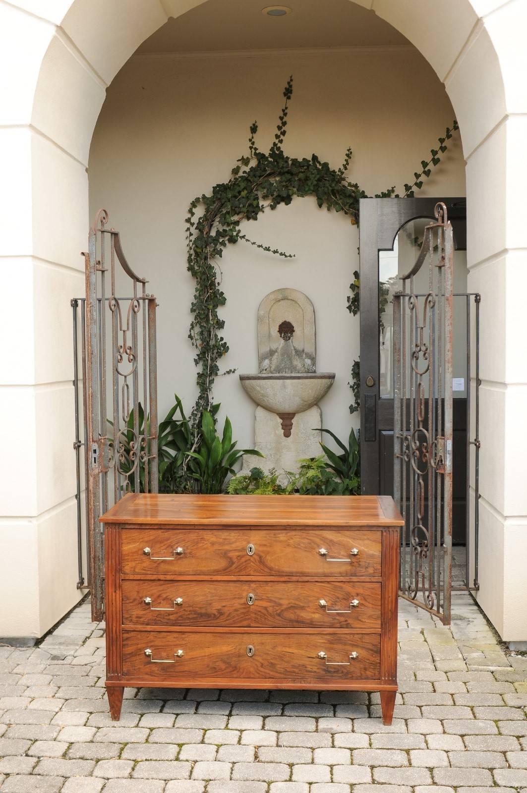 French Directoire Style 1840s Walnut Bookmarked Veneer Three-Drawer Commode In Good Condition In Atlanta, GA