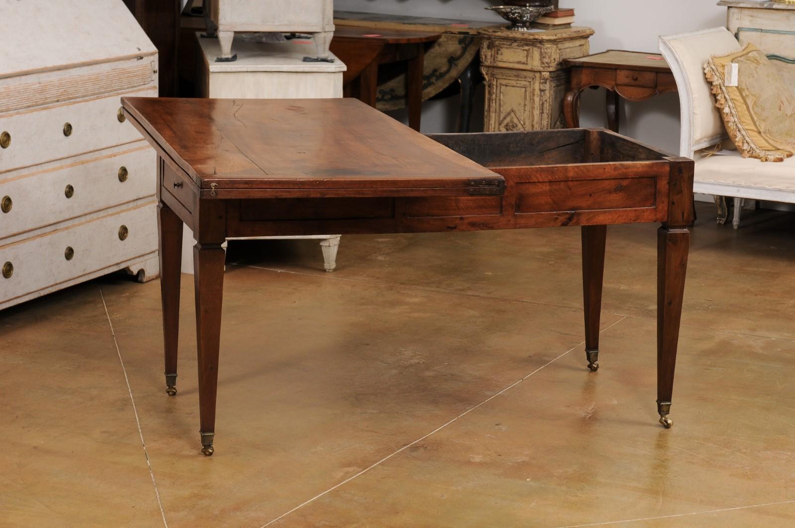 French Directoire Style 19th Century Walnut Table with Folding Top, Tapered Legs For Sale 7