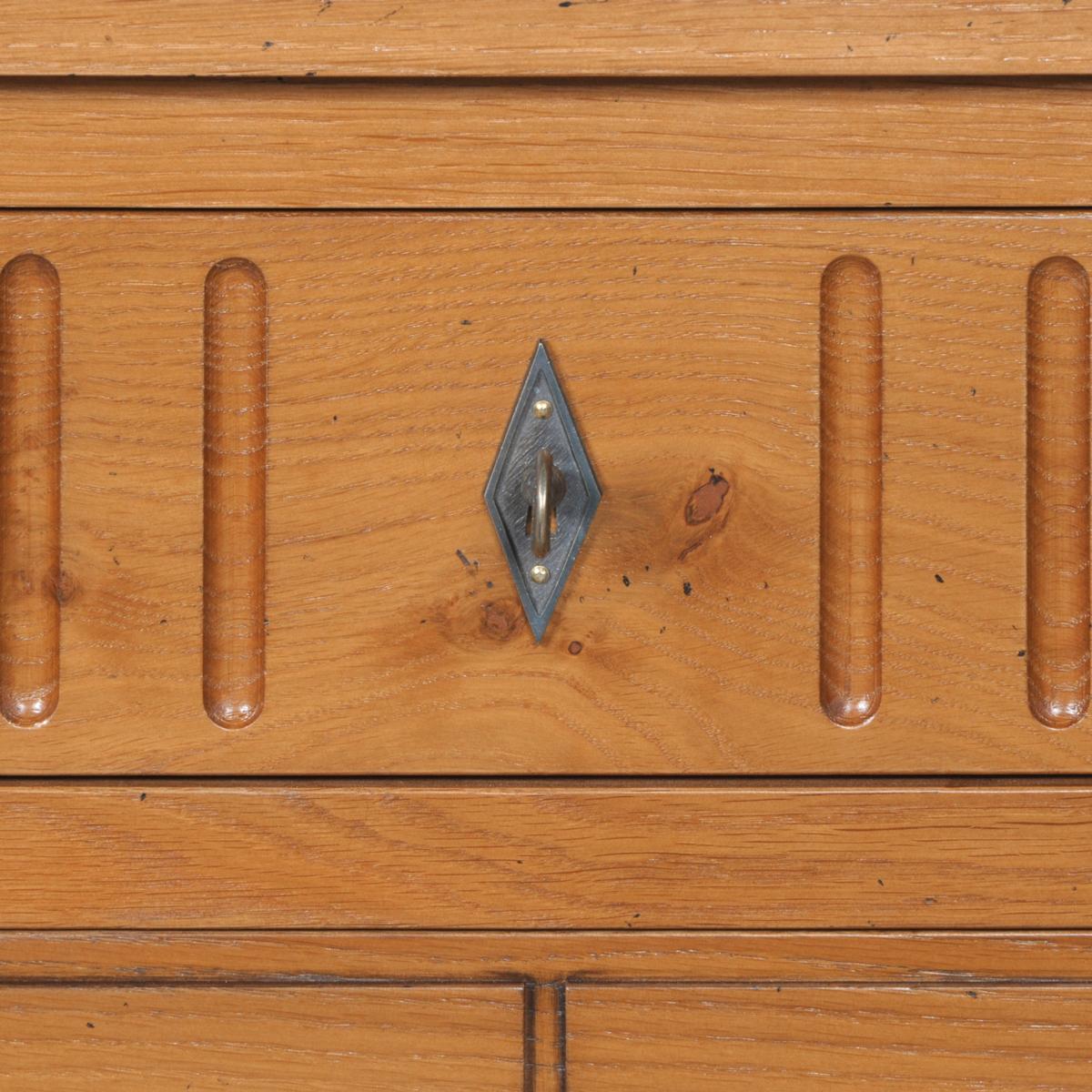 French Directoire Style 4-drawer Chest - Commode in solid oak For Sale 1