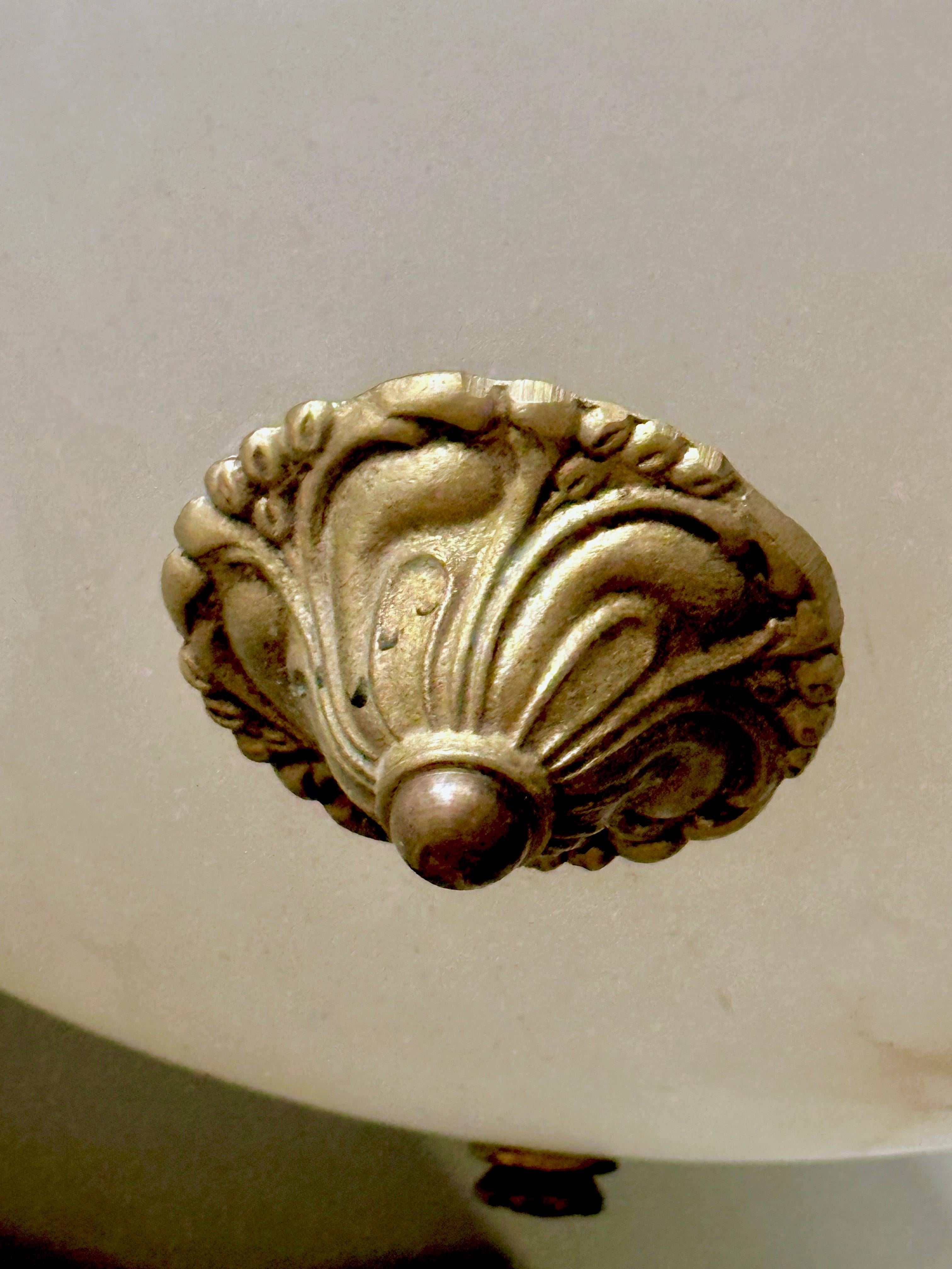Lampadario a sospensione in alabastro in stile Directoire francese in vendita 4