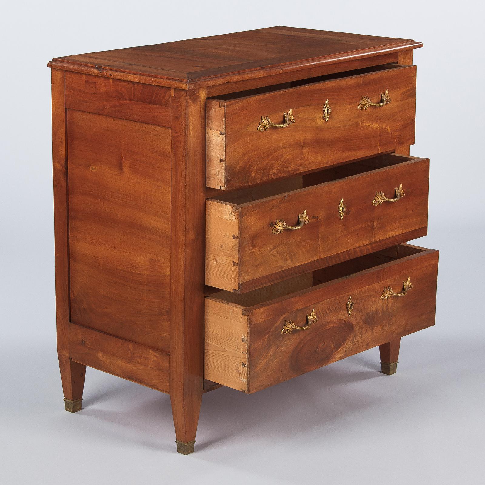 French Directoire Style Cherrywood Chest of Drawers, circa 1930s 9