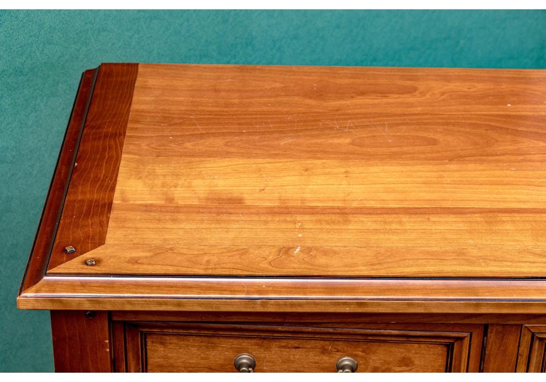 Laiton Commode de style Directoire en vente