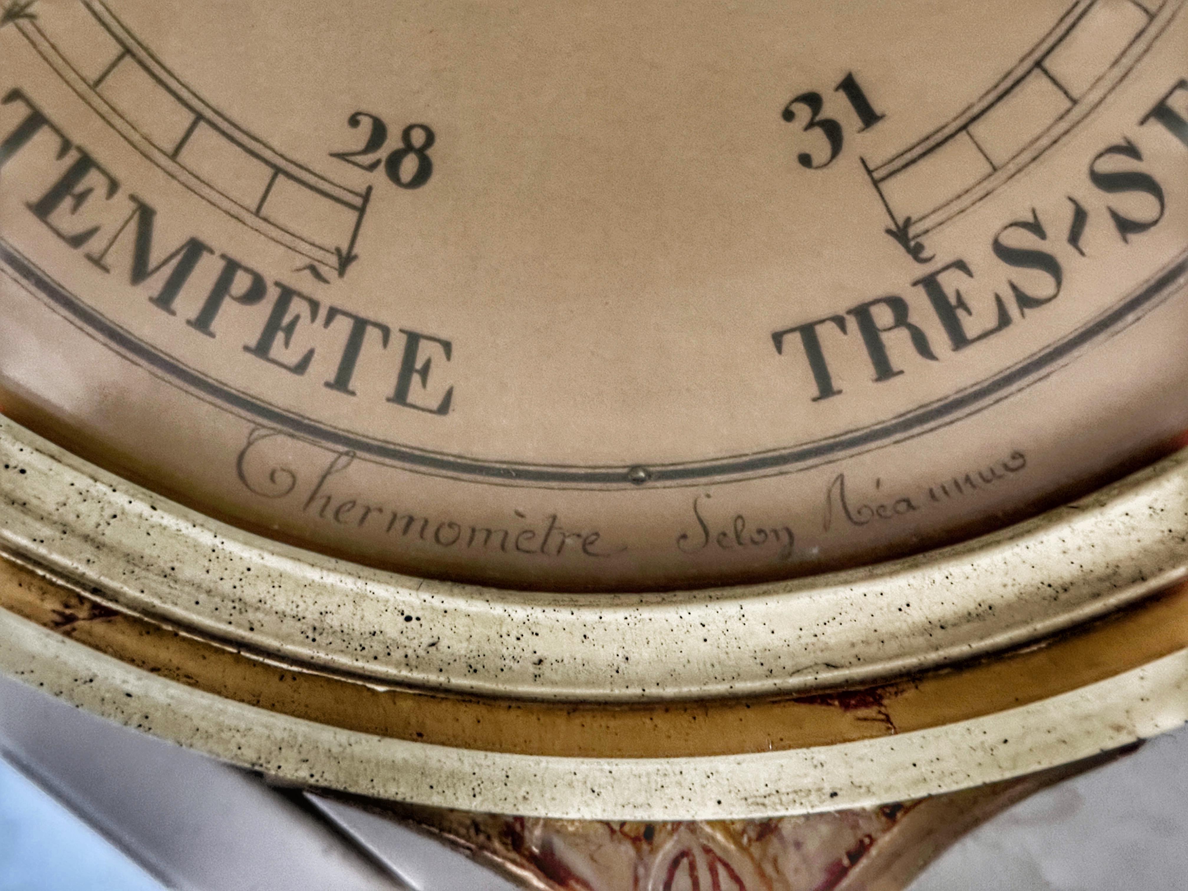 Barómetro Decorativo Estilo Directoire Francés Pintado al Crema Dorado Policromado en venta 4