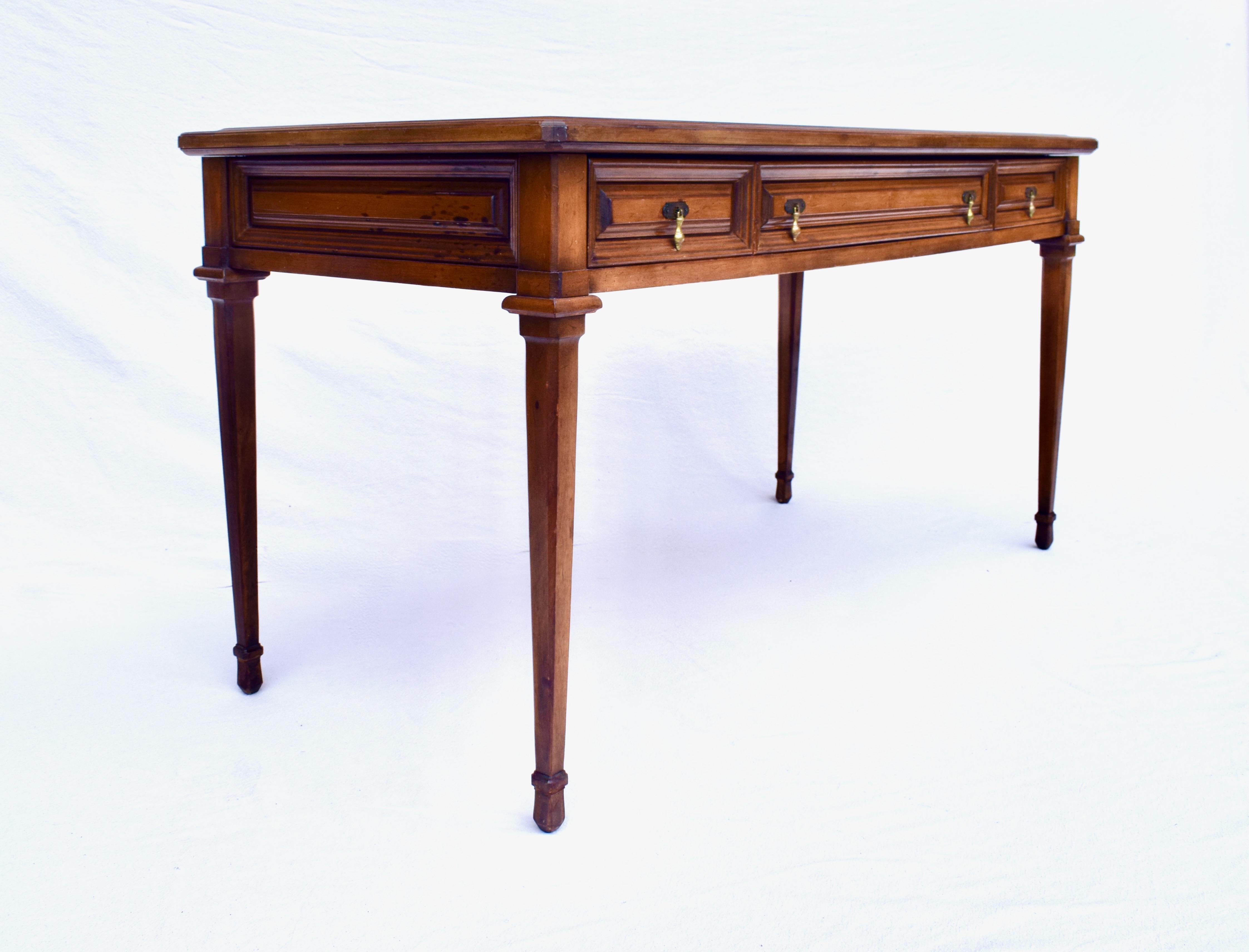 French Directoire Style Leather Top Desk In Good Condition In Southampton, NJ