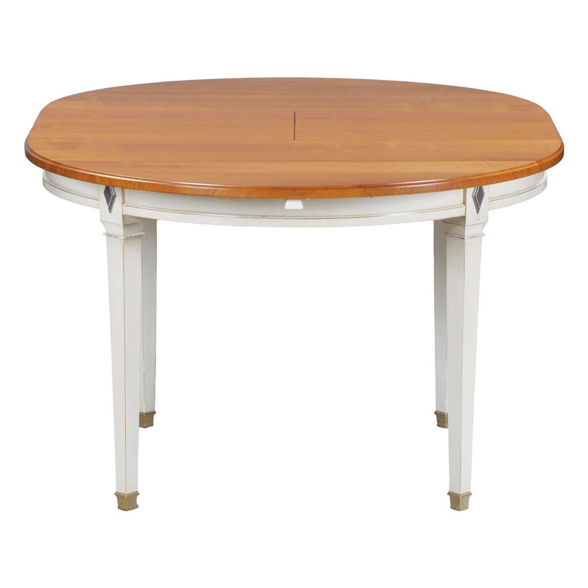 Wood French Directoire style round Table in solid cherry wood, white-cream lacquered For Sale