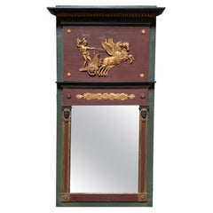 Specchio francese Directoire Trumeau con finitura dipinta in verde, viola e oro.