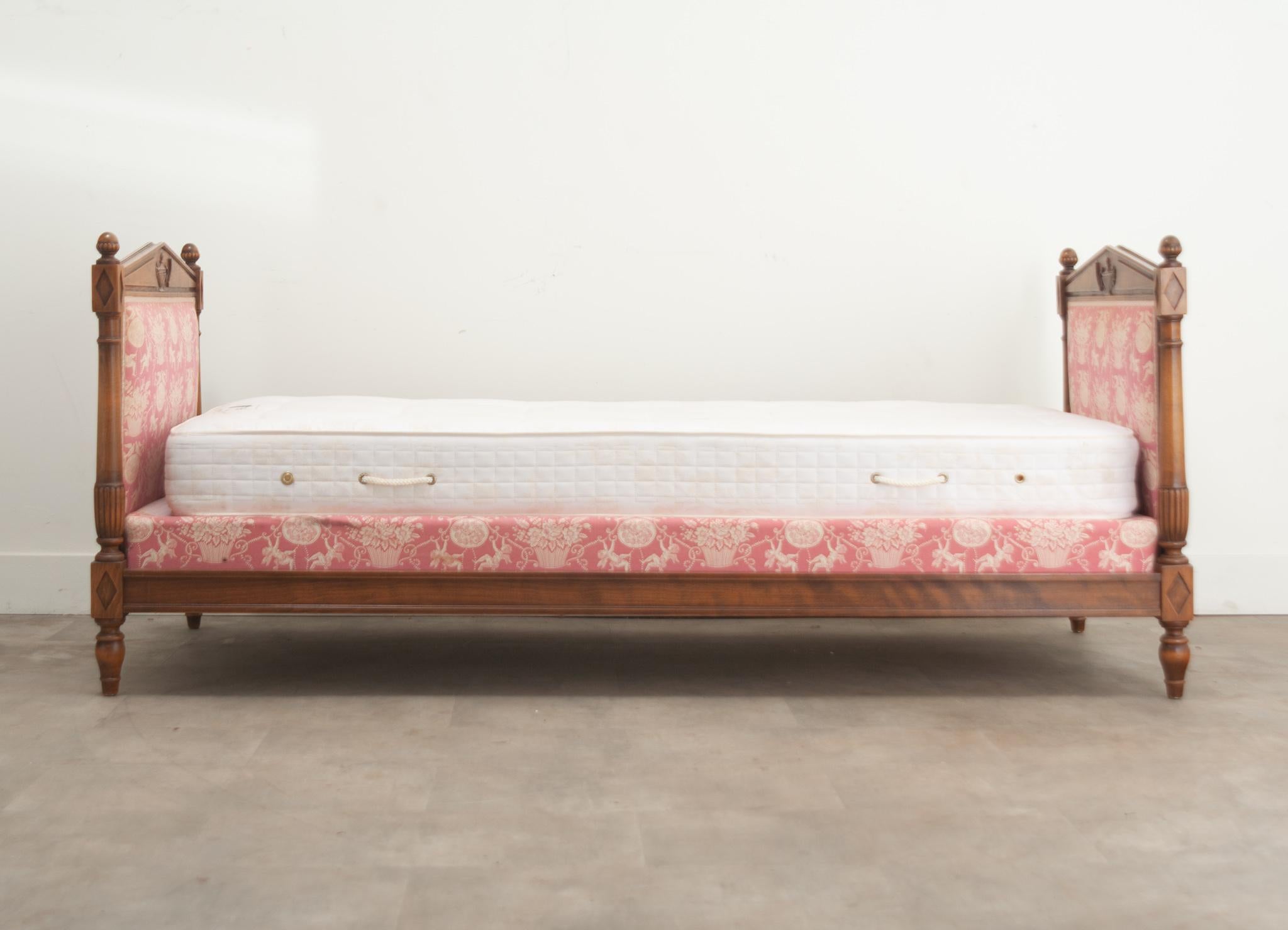 French Directoire Walnut Daybed & Crown For Sale 10