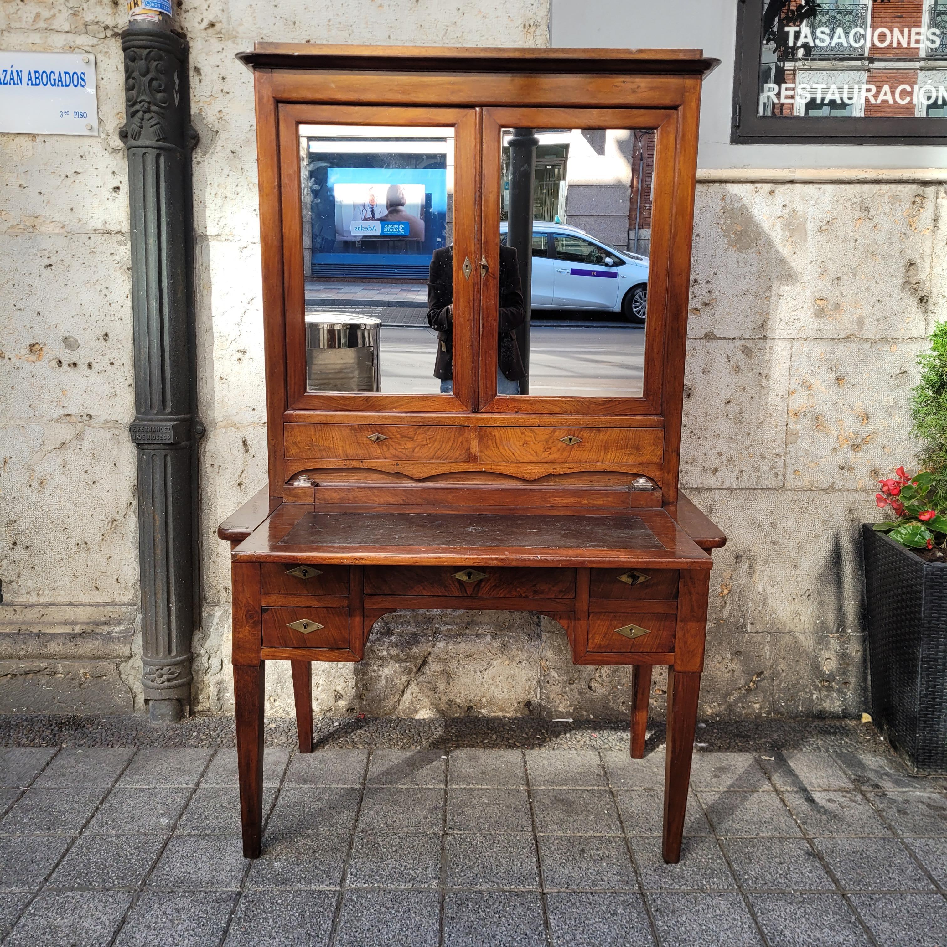 Fatto a mano Scrivania francese Directory Bureau Bonheur du jour, legno e pelle e inchiostro in bronzo in vendita