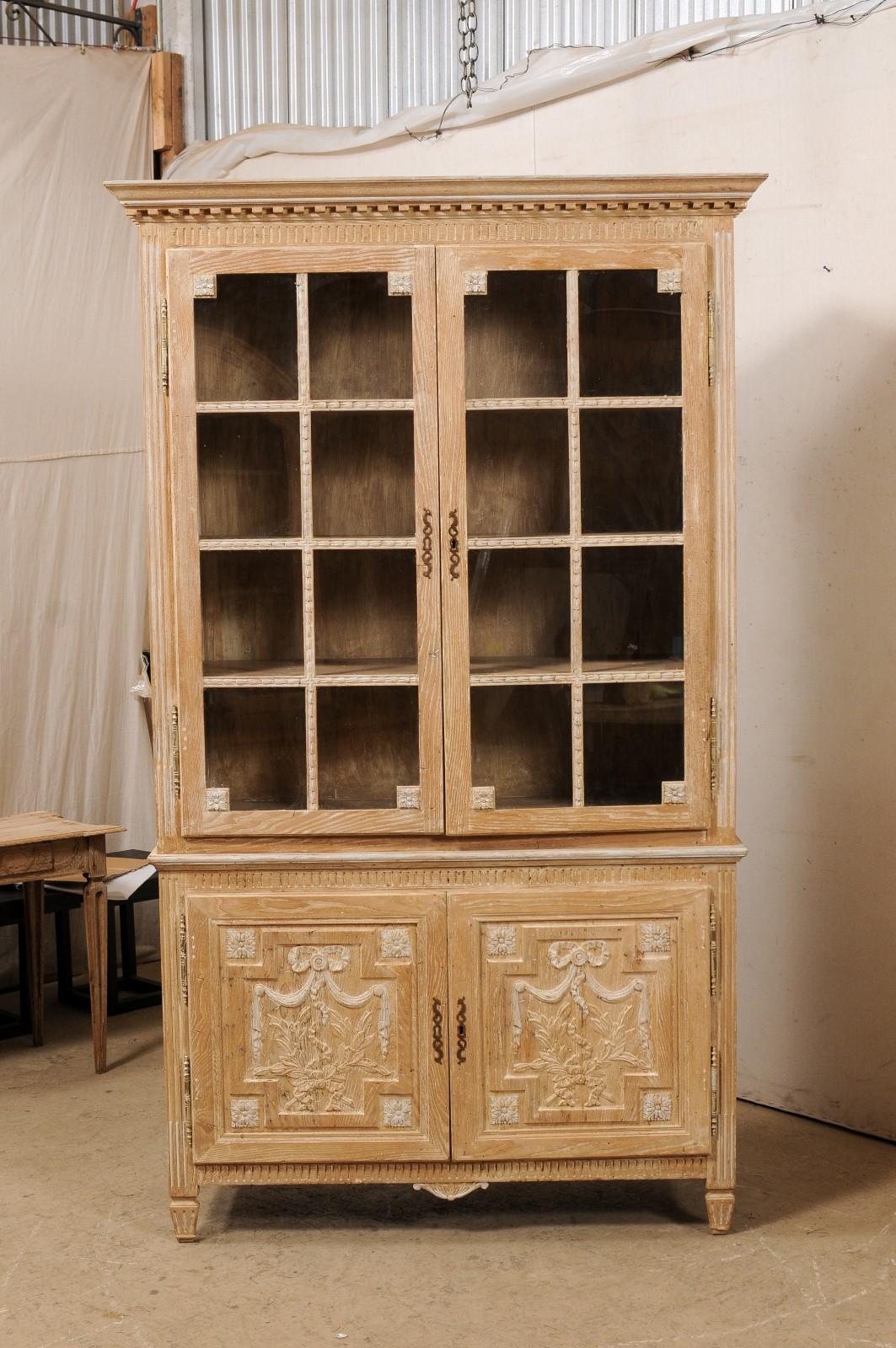 20th Century French Display and Storage Cabinet with Neoclassical Influences For Sale