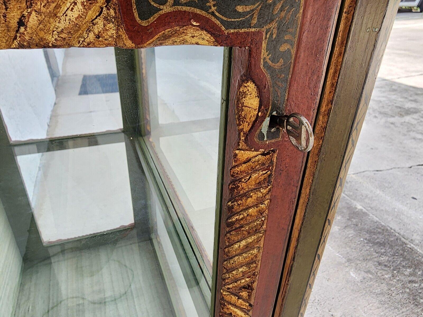 French Display Cabinet Giltwood Hand Painted Curio For Sale 5