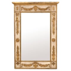 Espejo Francés Color Marfil Envejecido con Decoración Dorada 48,5" h x 33,75" w