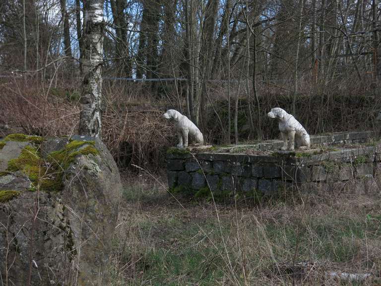 20th Century French Dog Statues Cast Stone 'the pair', Hand-Finished in the France