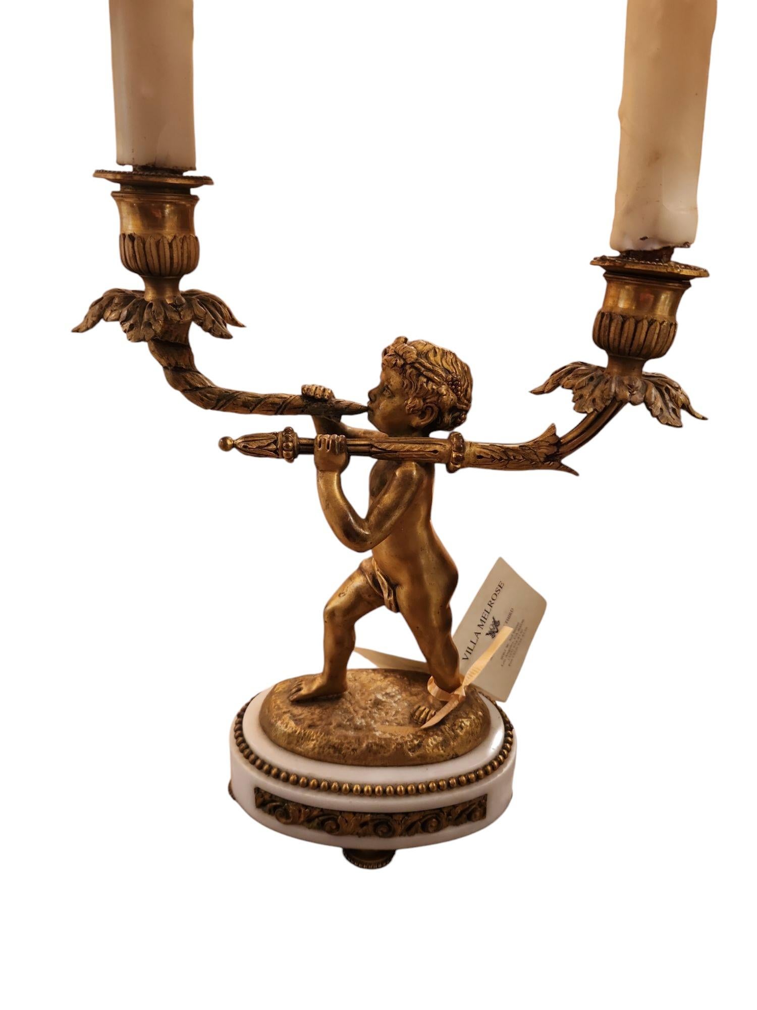 Français Lampes à chérubin en bronze doré, 19e siècle en vente