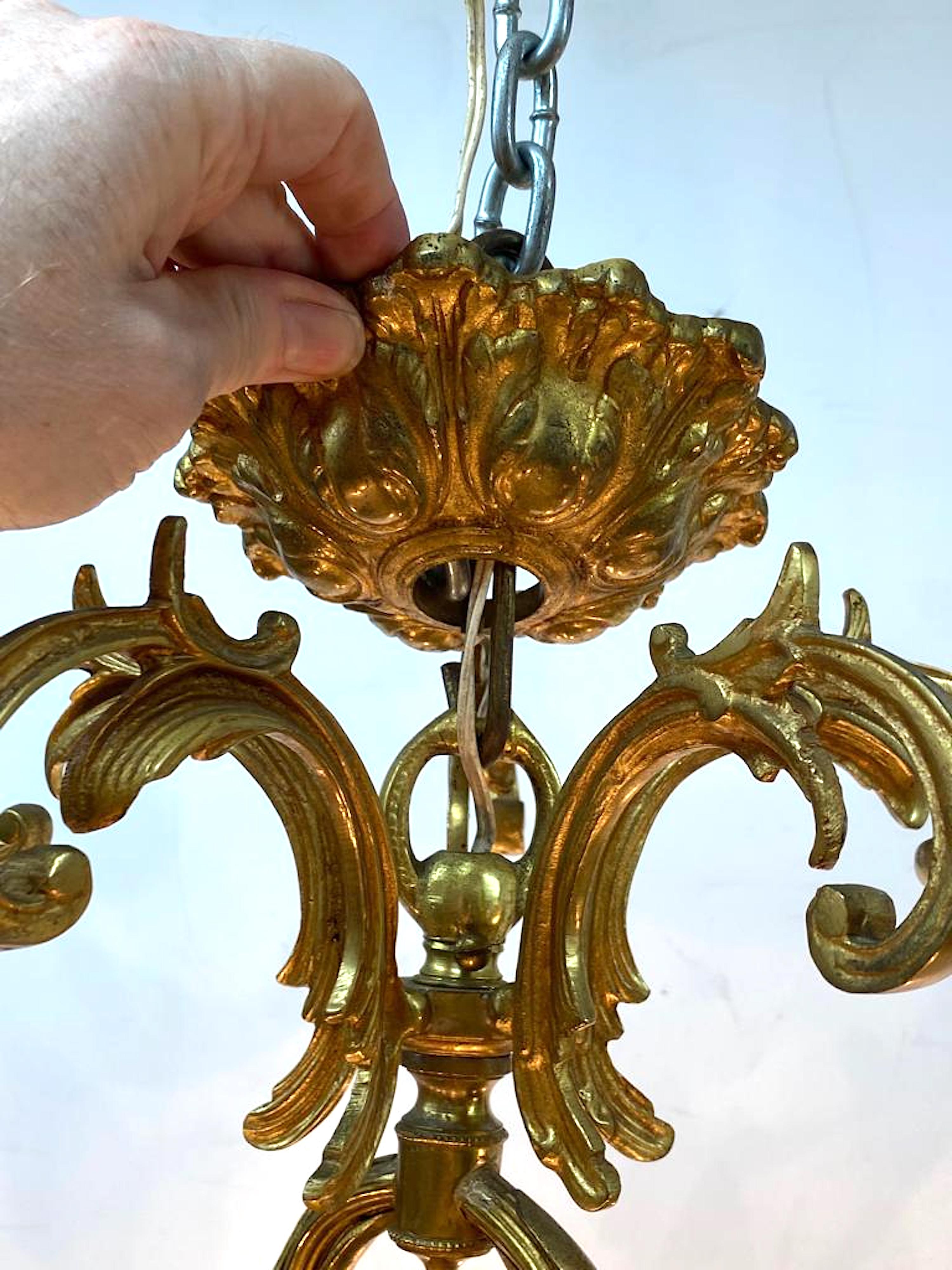 French Dore' Bronze Rococo Style 10 Light Chandelier For Sale 1