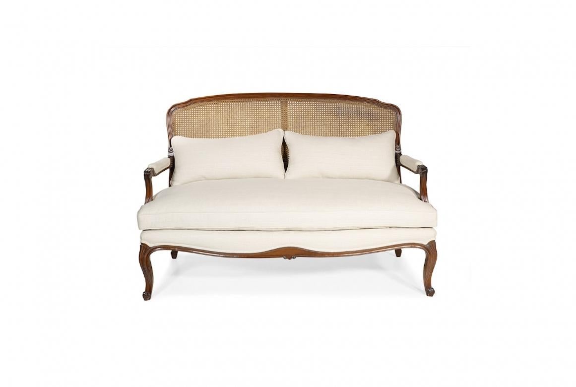 French Doreen Louis XV Canapé Sofa, 20th Century In Excellent Condition For Sale In London, GB