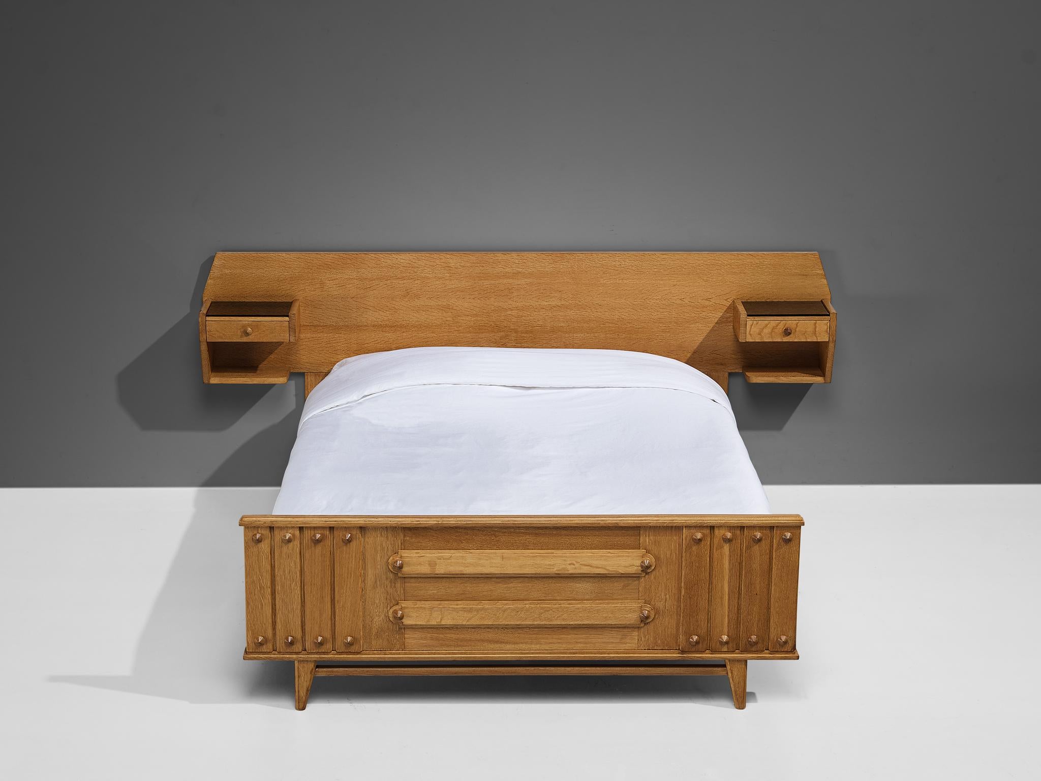 French Double Bed in Oak  In Good Condition For Sale In Waalwijk, NL