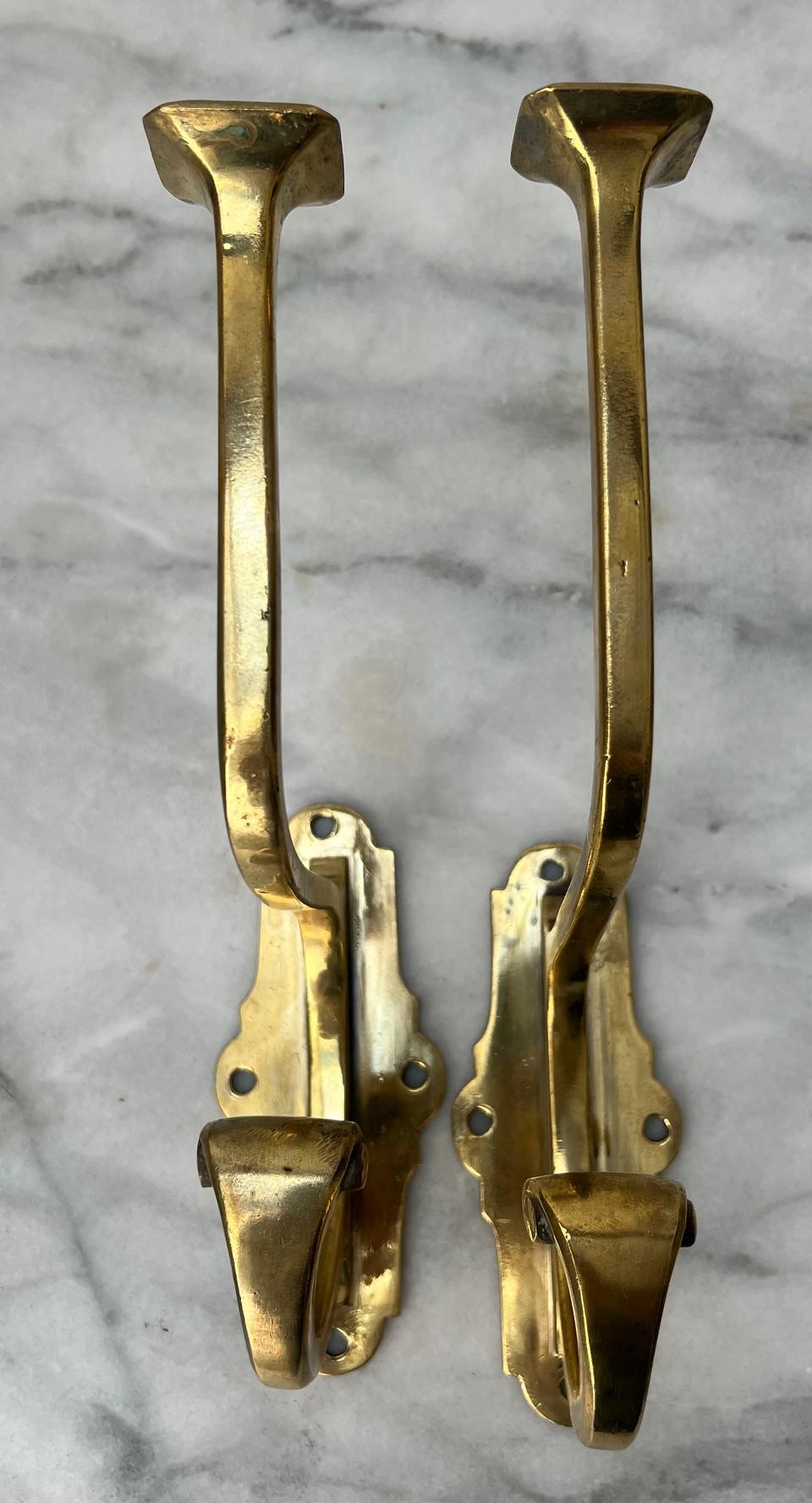 Doppi ganci francesi in ottone, anni '30 circa - set di 2 in vendita 2