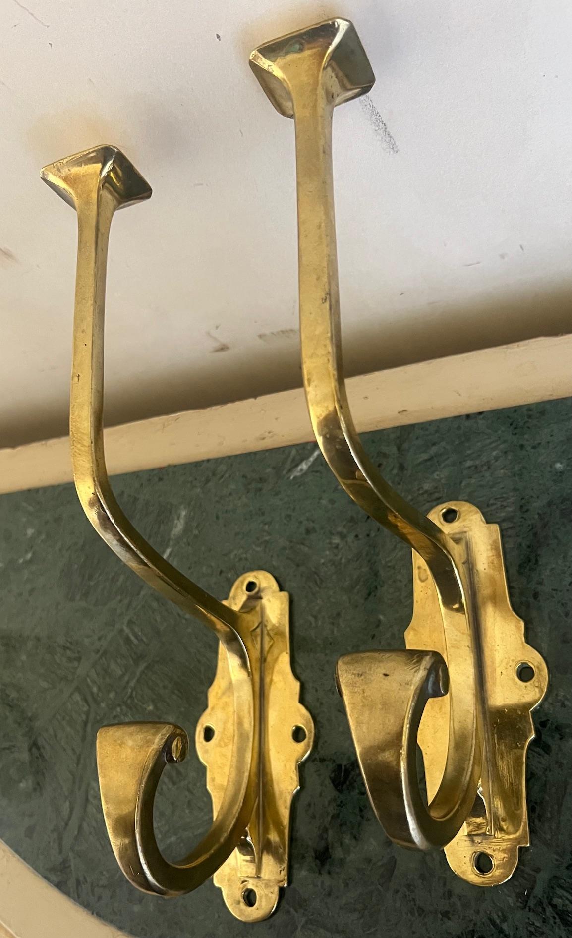 Calco Doppi ganci francesi in ottone, anni '30 circa - set di 2 in vendita